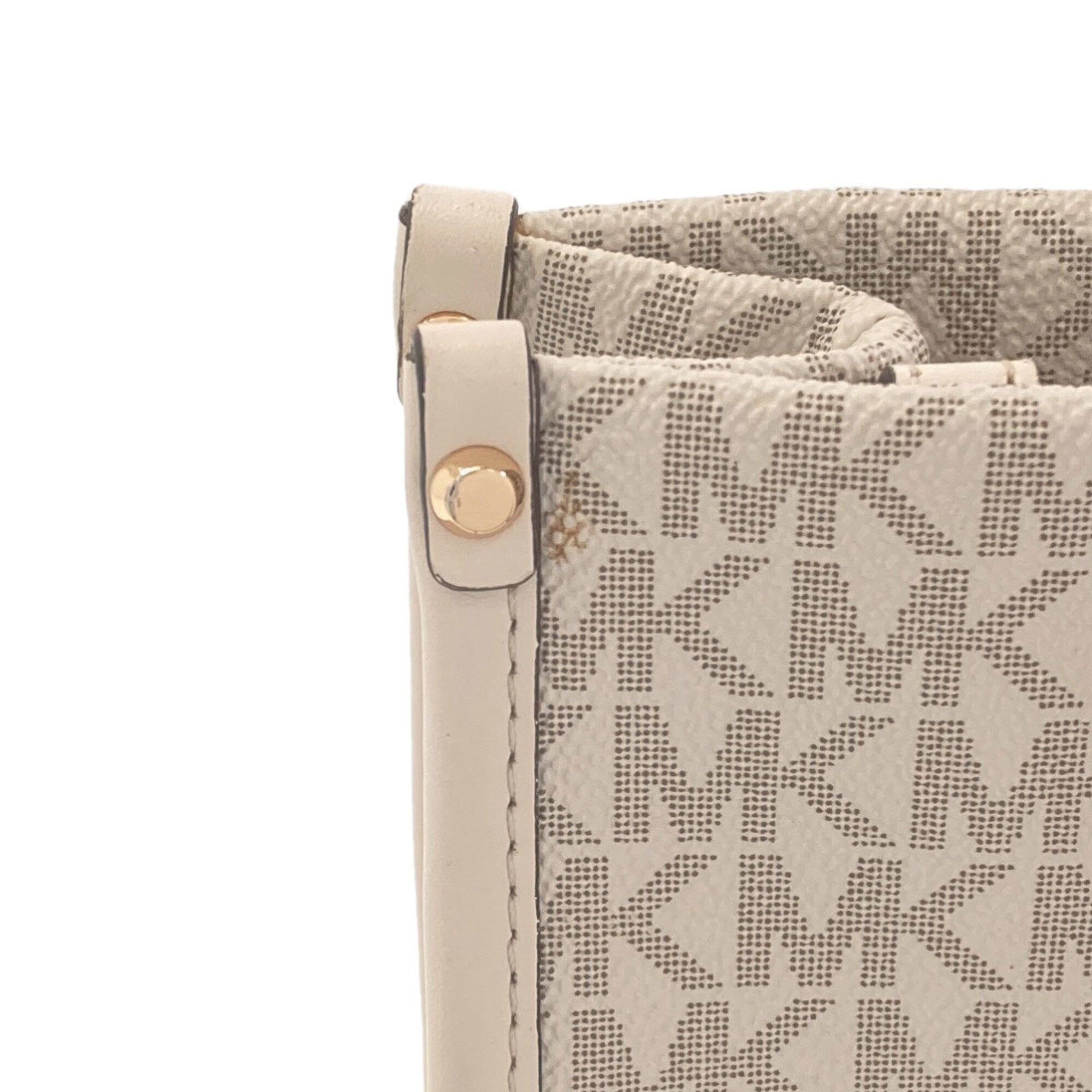 Michael Kors White Pvc Handbag (Pre-Owned)