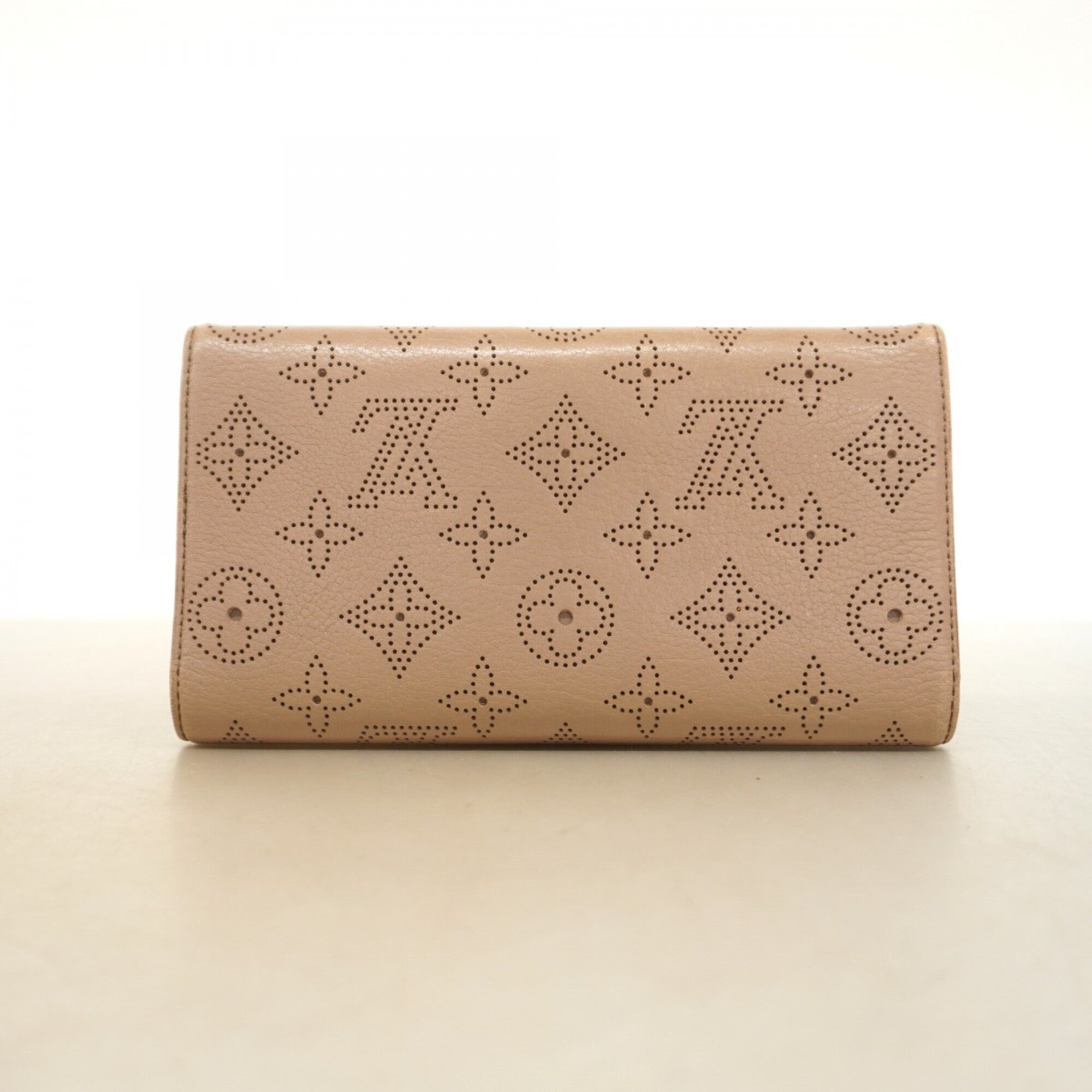 Louis Vuitton Beige Long Wallet (Tri-Fold) (Pre-Owned)