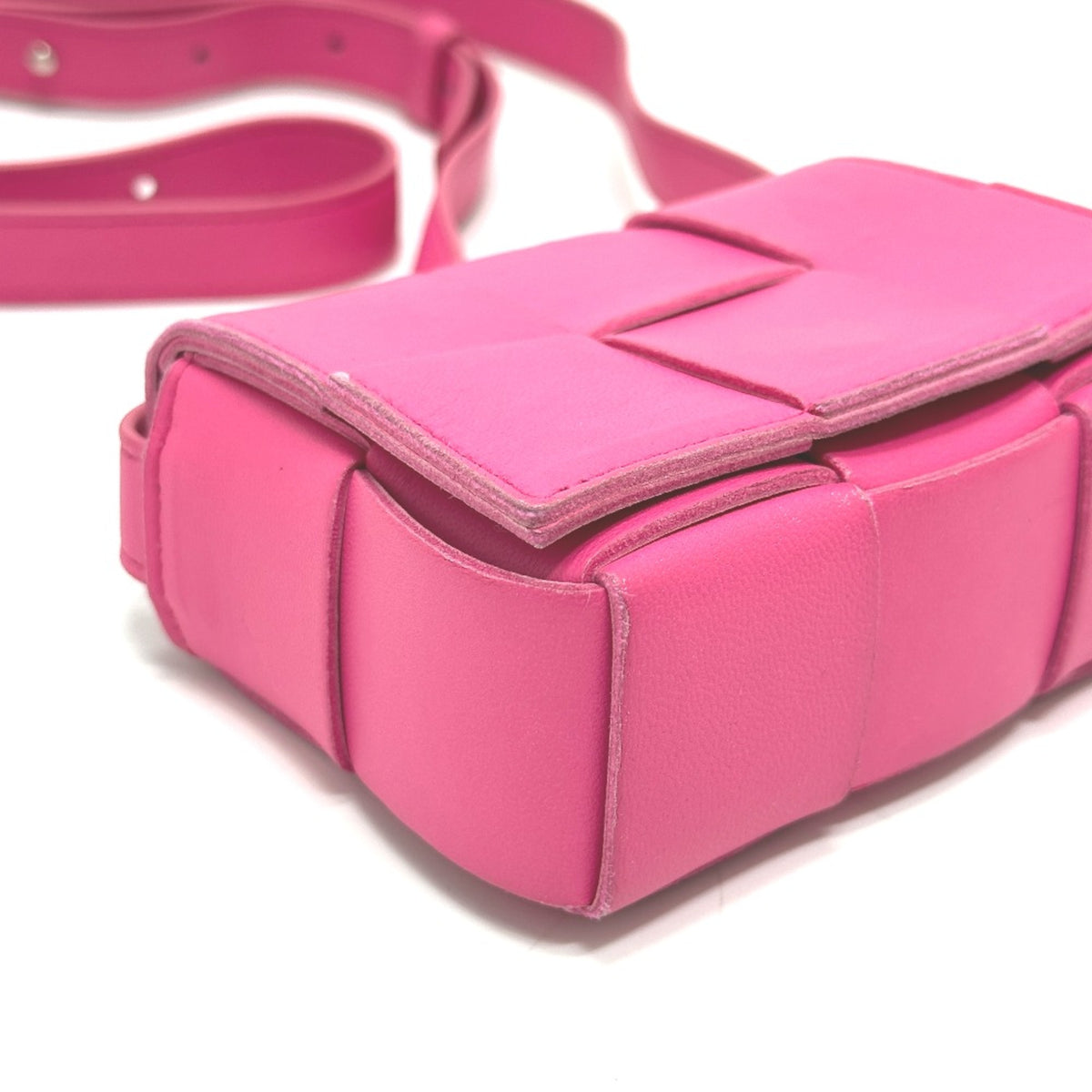 Bottega Veneta Pink Leather Shoulder Bag (Pre-Owned)