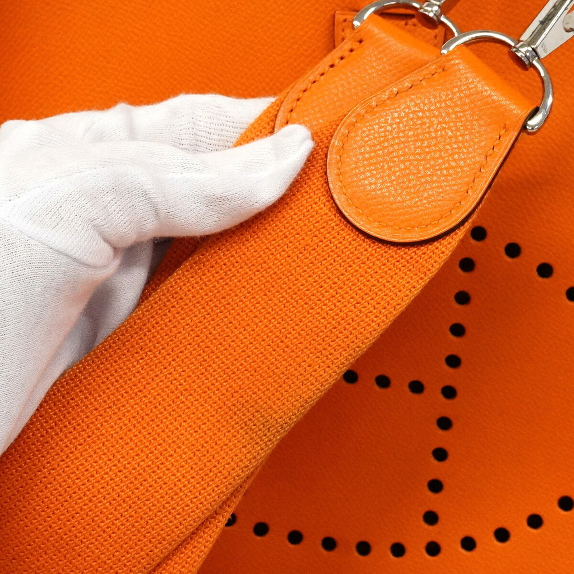 Hermes Orange Leather Shoulder Bag (Pre-Owned)