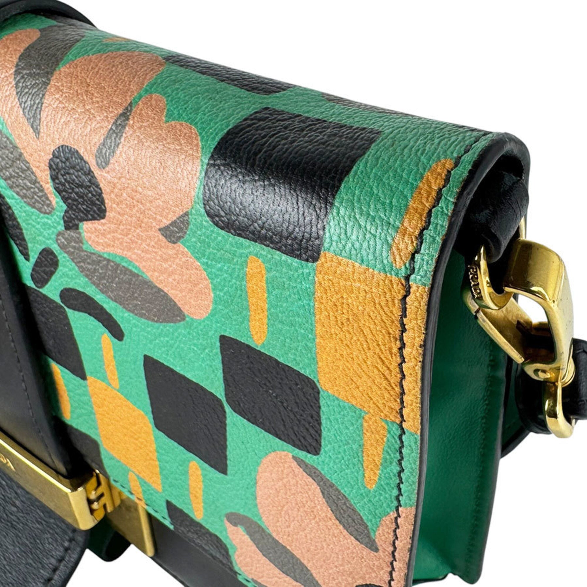 Prada Black Green Leather Shoulder Bag (Pre-Owned)