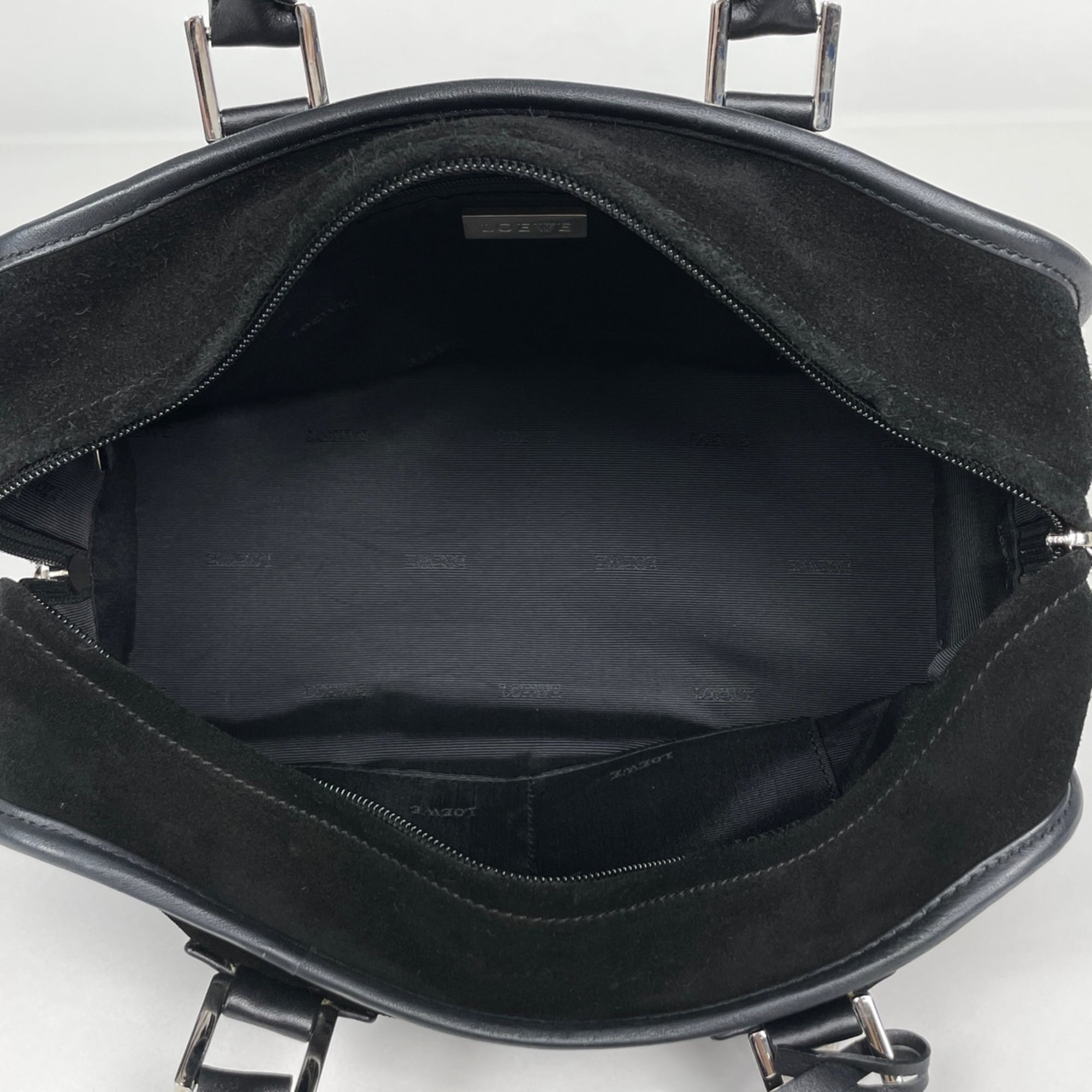 Loewe Black Suede Leather Handbag (Pre-Owned)