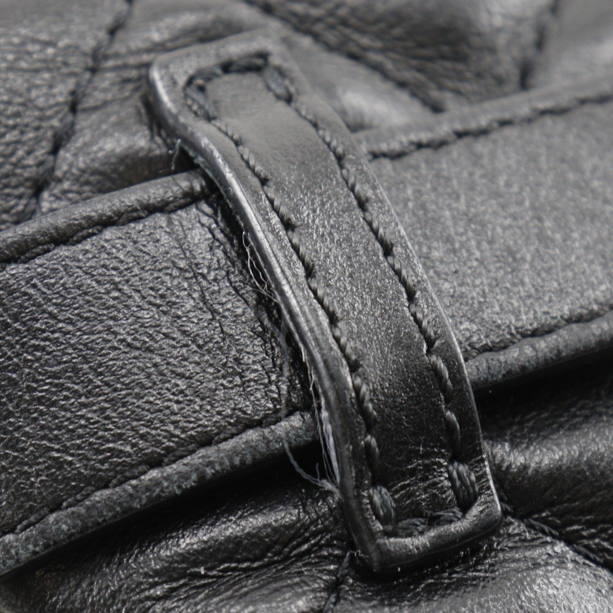 Chanel Black Leather Fanny Pack Sling Bag (Pre-Owned)