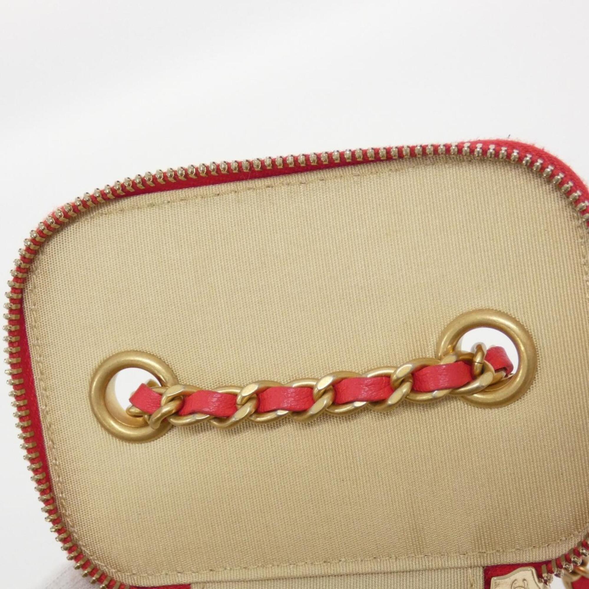 Chanel Red Color Leather Shoulder Bag (Pre-Owned)