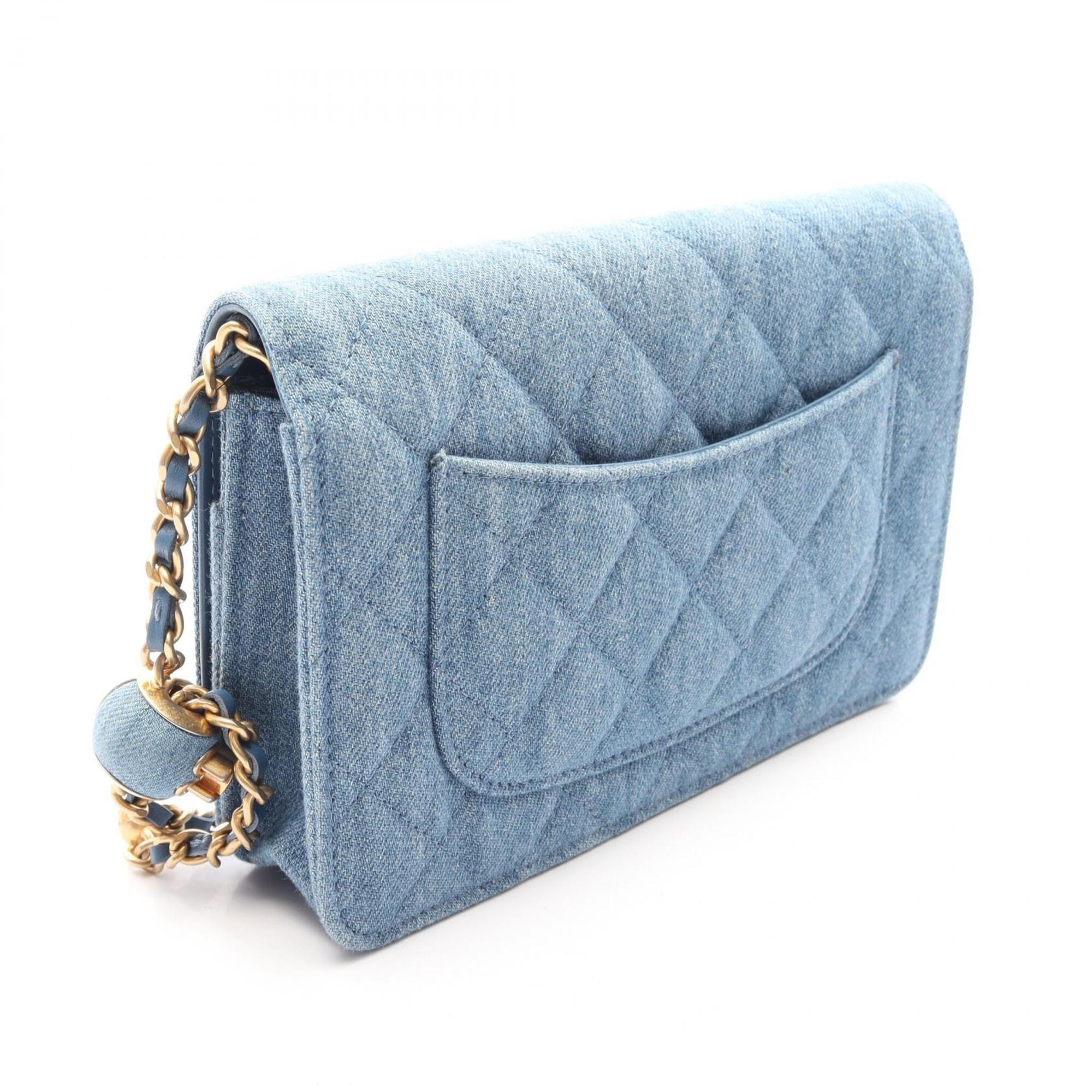 Chanel Blue Denim Handbag Shoulder Bag (Pre-Owned)