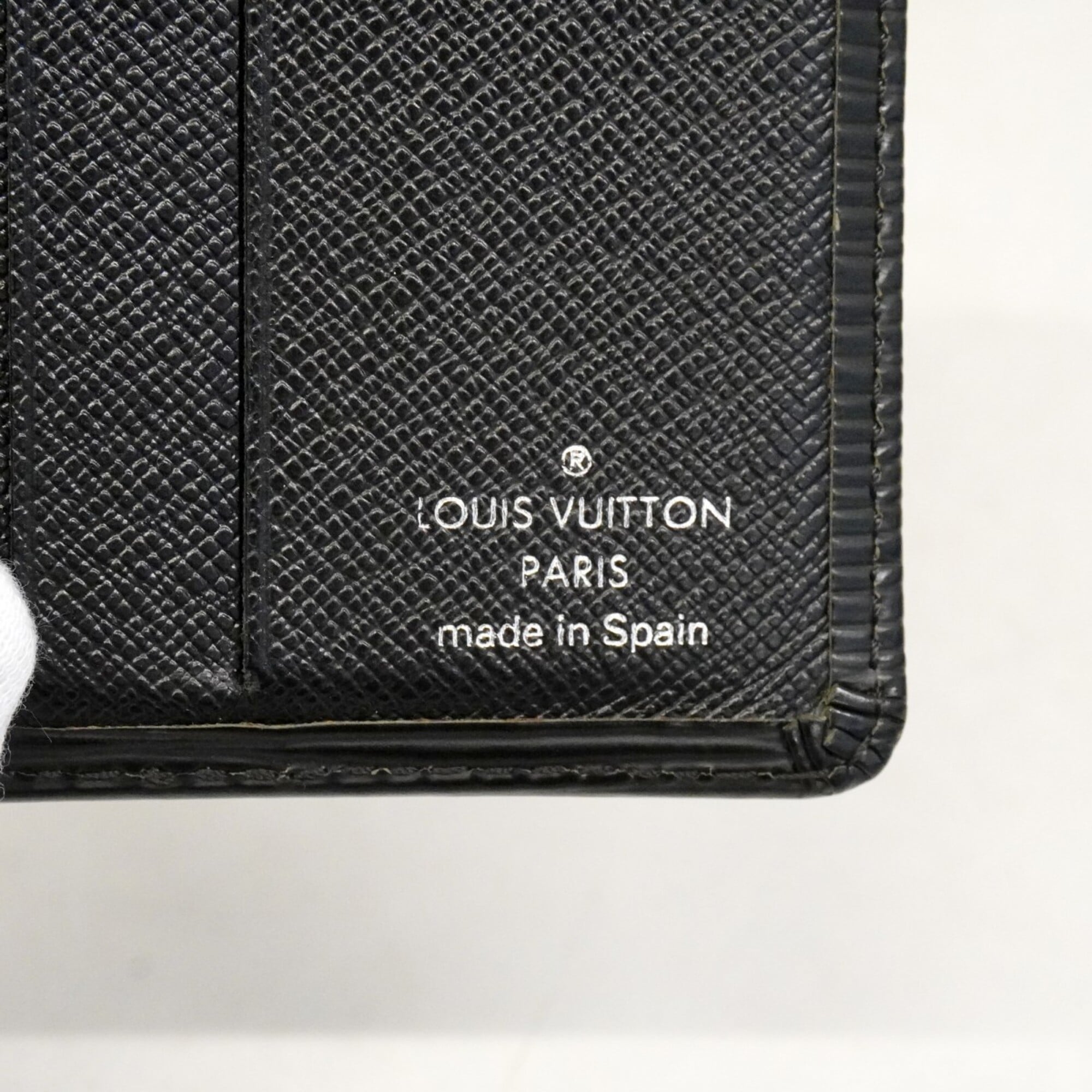 Louis Vuitton Noir Wallet (Bi-Fold) (Pre-Owned)