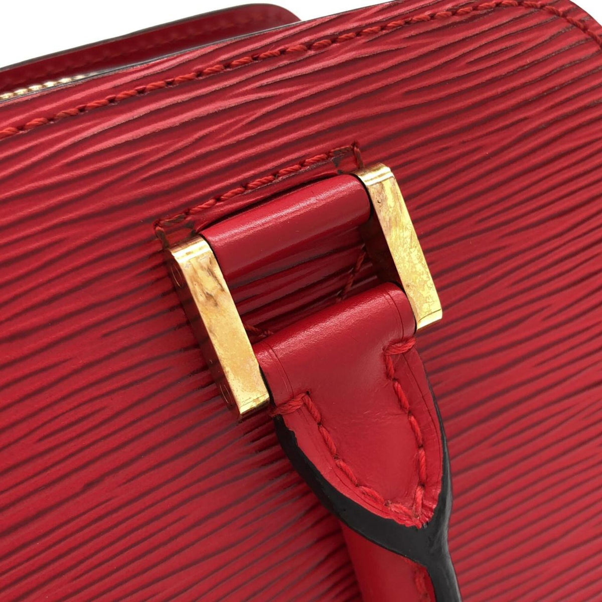 Louis Vuitton Red Color Leather Handbag (Pre-Owned)
