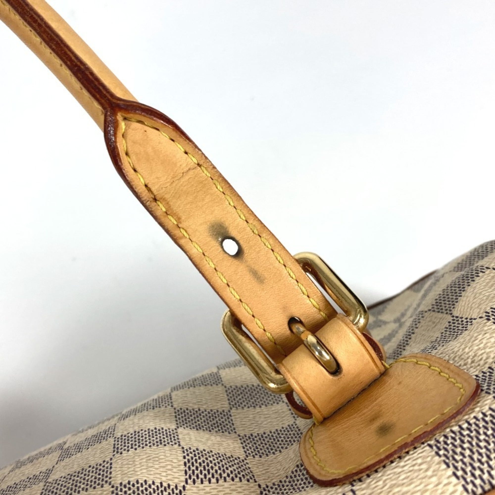 Louis Vuitton White Handbag Tote Bag (Pre-Owned)