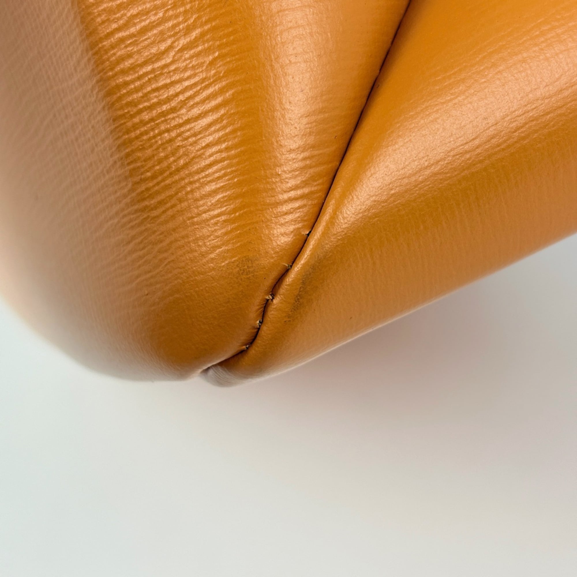 Louis Vuitton Saffron Leather Tote Bag (Pre-Owned)