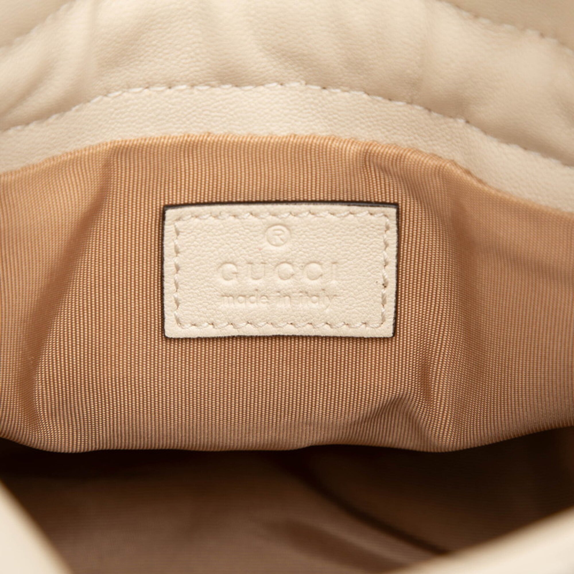 Gucci Off-White Leather Shoulder Bag (Pre-Owned)