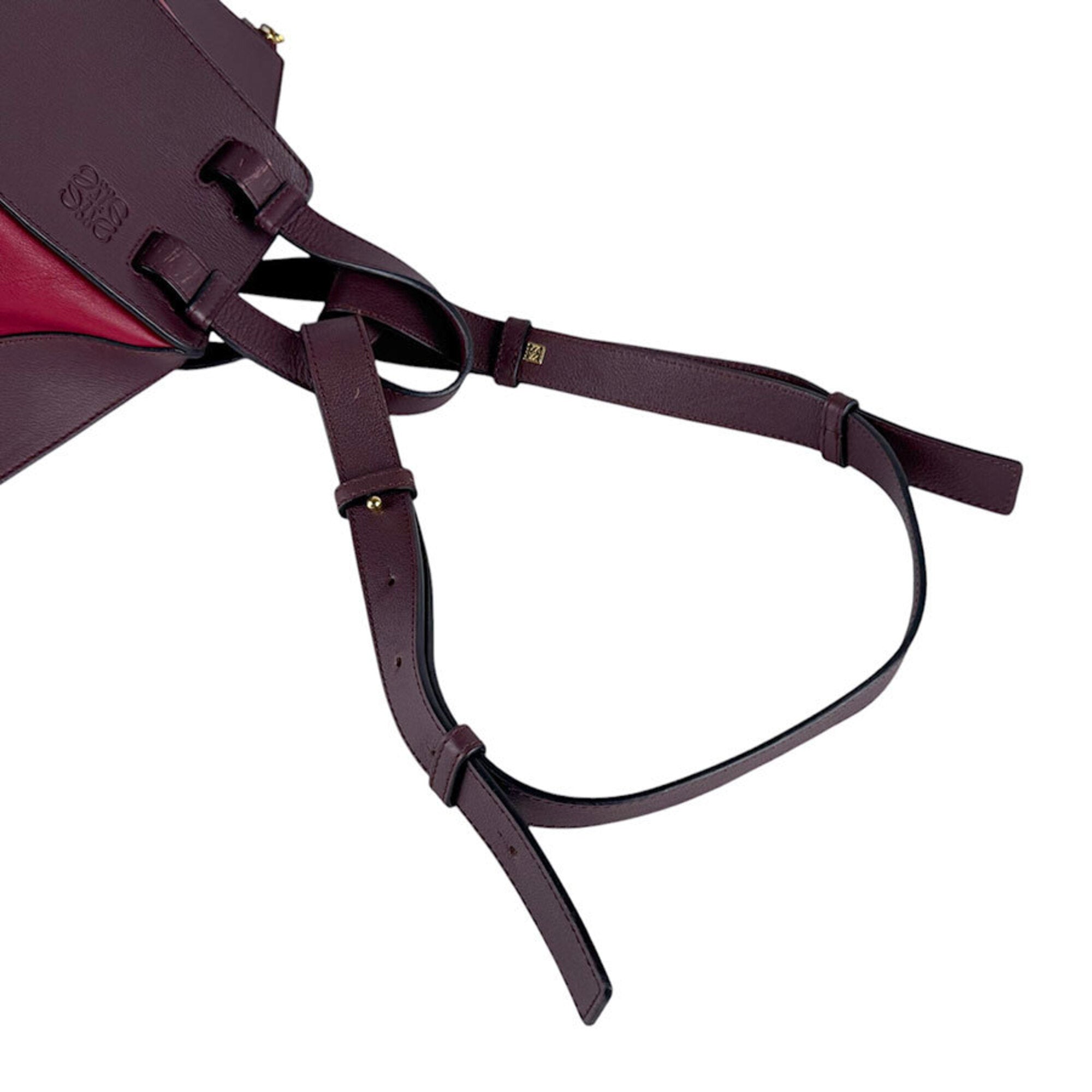 Loewe Bordeaux Red Color Leather Shoulder Bag (Pre-Owned)