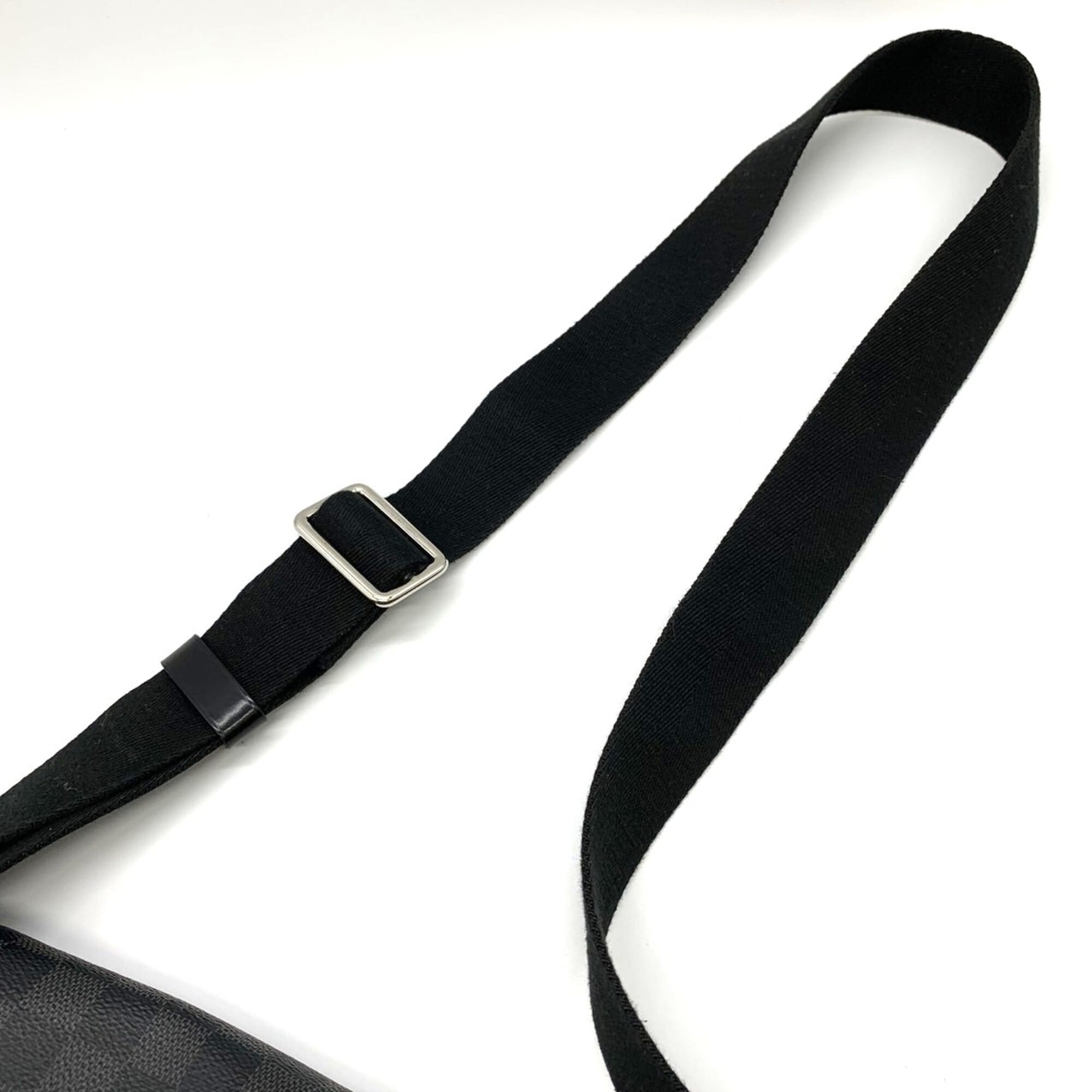 Louis Vuitton Black Damier Graphite Canvas Messenger Bag Shoulder Bag (Pre-Owned)