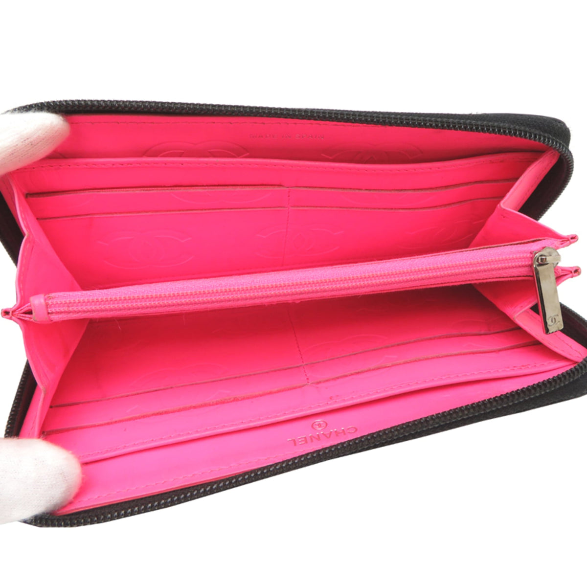 Chanel Black Leather Long Wallet (Bi-Fold) (Pre-Owned)