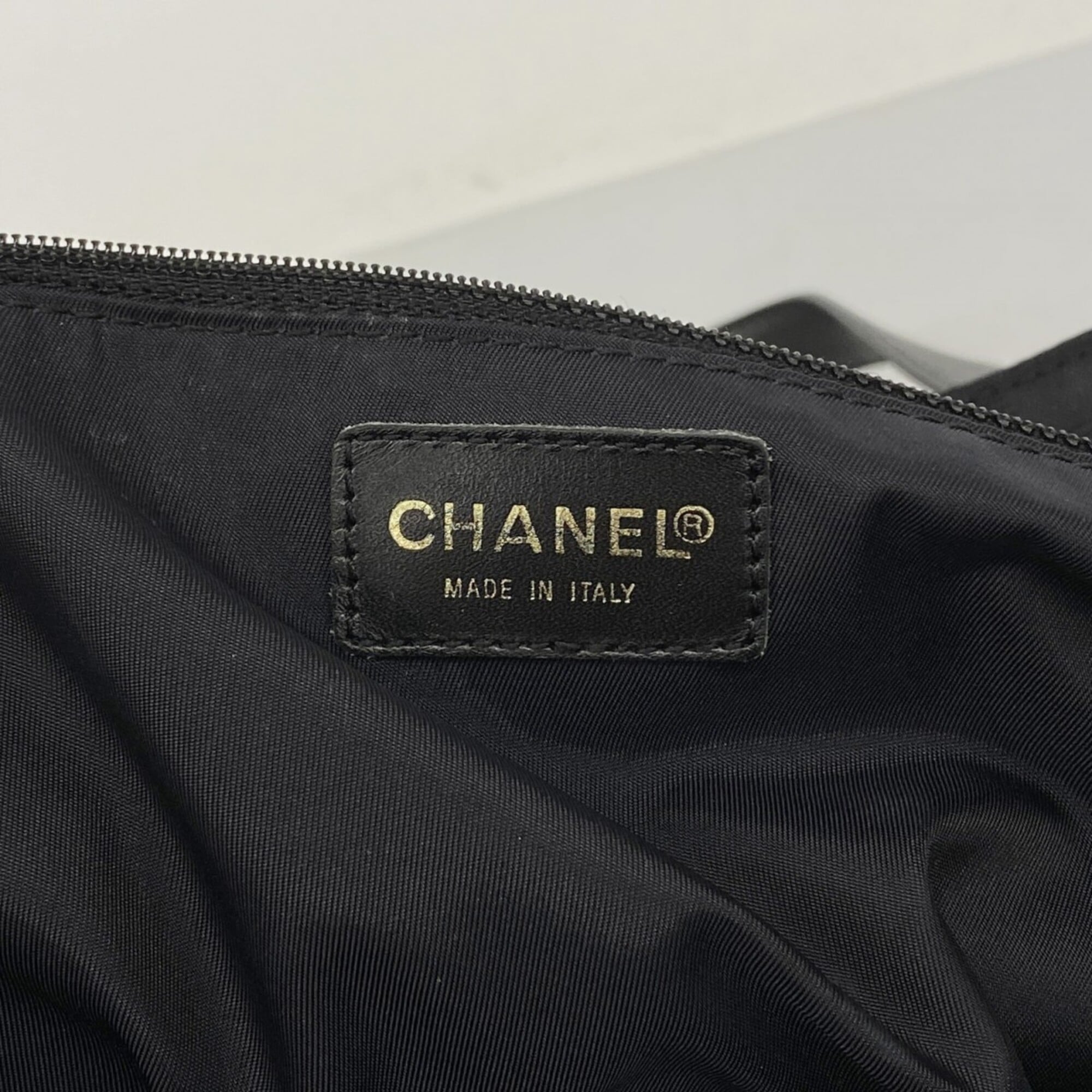 Chanel Black Nylon Tote Bag (Pre-Owned)