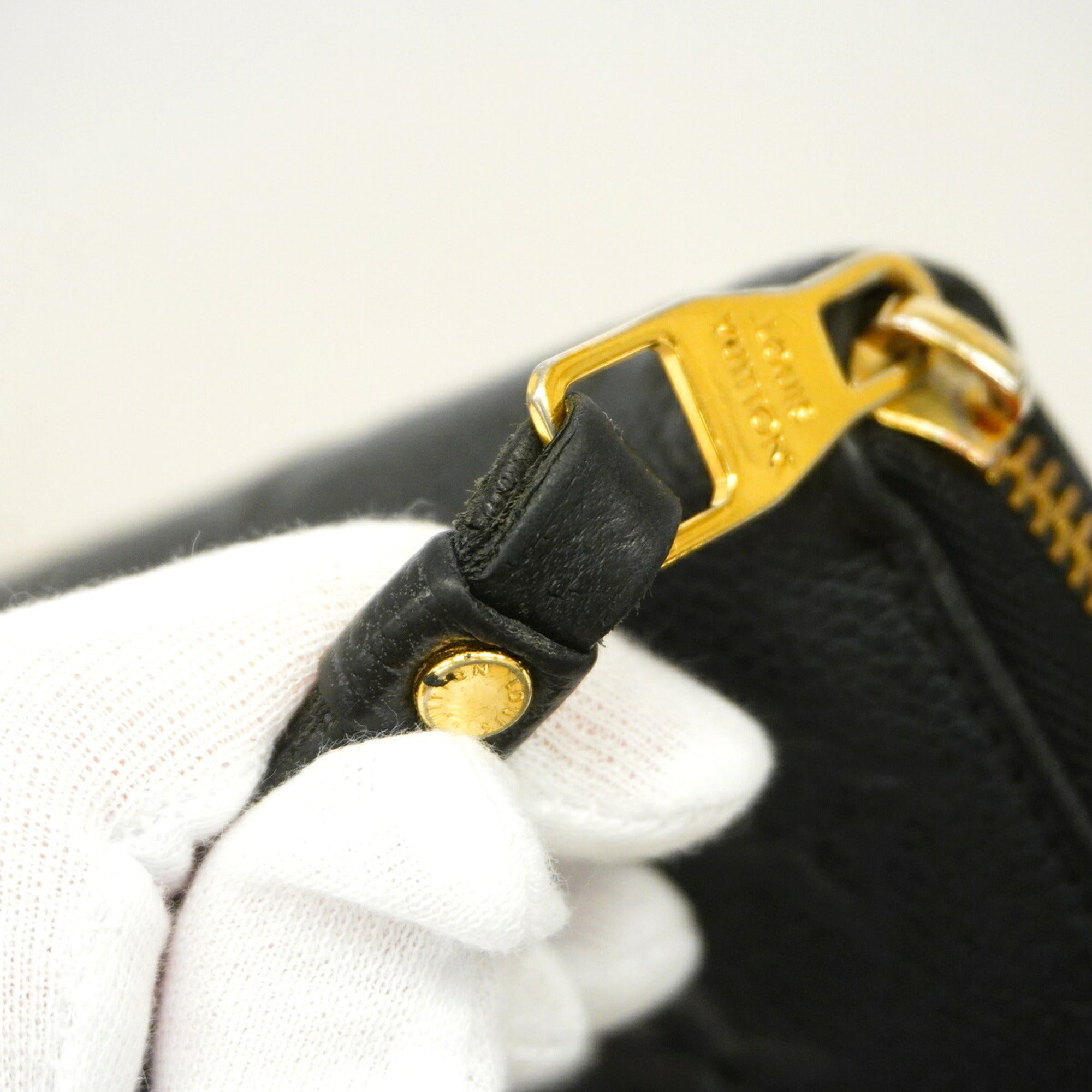 Louis Vuitton Noir Long Wallet (Bi-Fold) (Pre-Owned)
