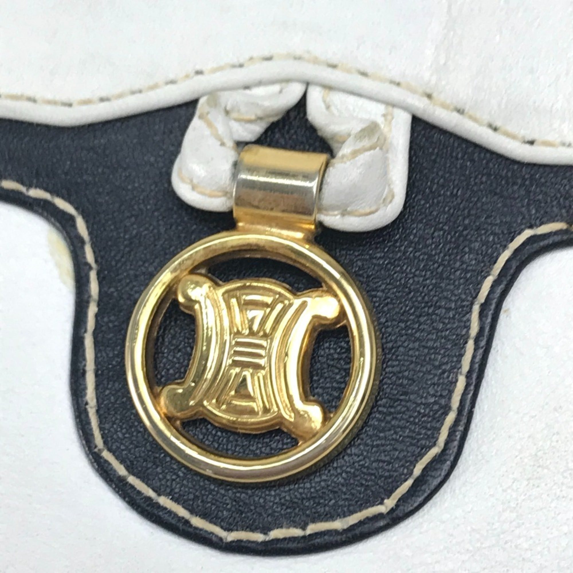 Celine White Leather Shoulder Bag (Pre-Owned)