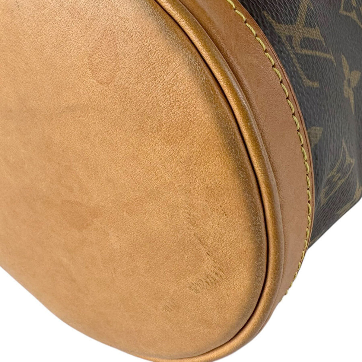 Louis Vuitton Brown Monogram Monogram Shoulder Bag (Pre-Owned)