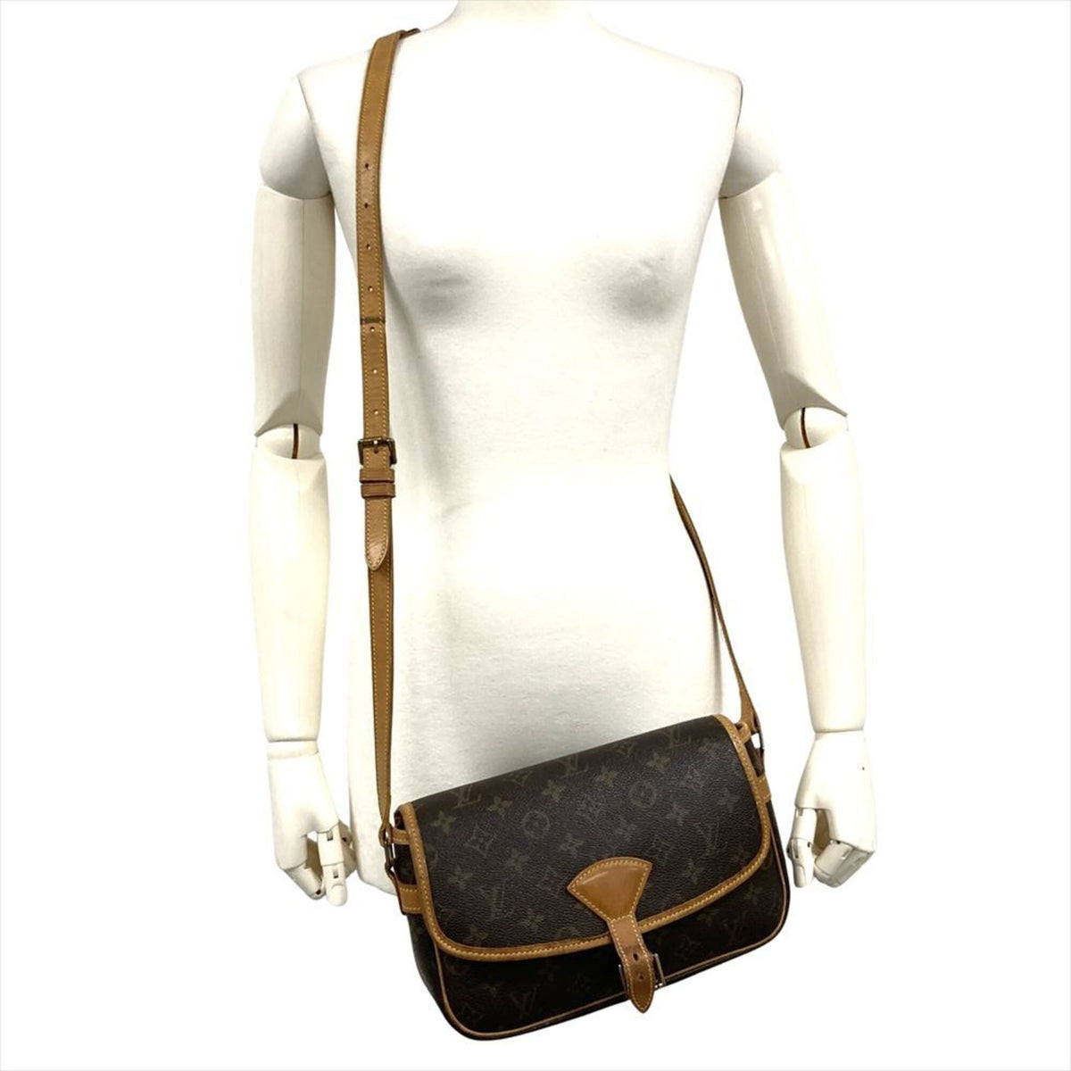 Louis Vuitton Monogram Brown Monogram Shoulder Bag (Pre-Owned)