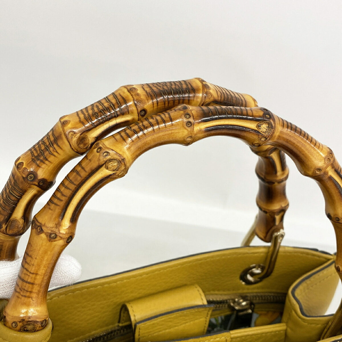 Gucci Yellow Leather Handbag (Pre-Owned)