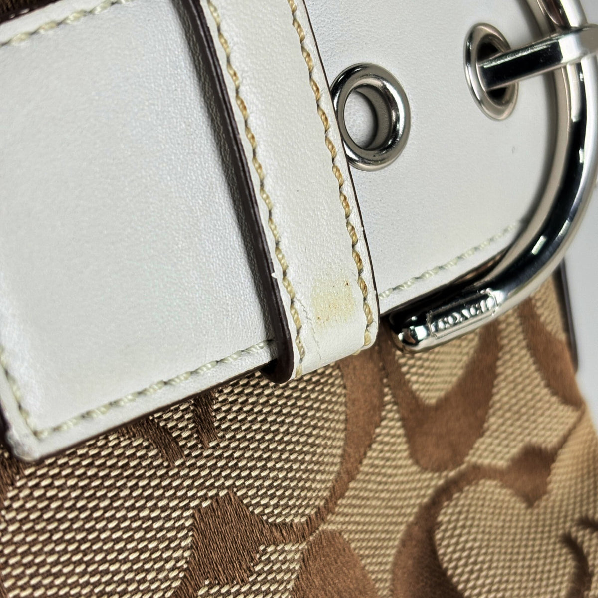 Coach Signature Beige White Signature Line Leather Shoulder Bag (Pre-Owned)