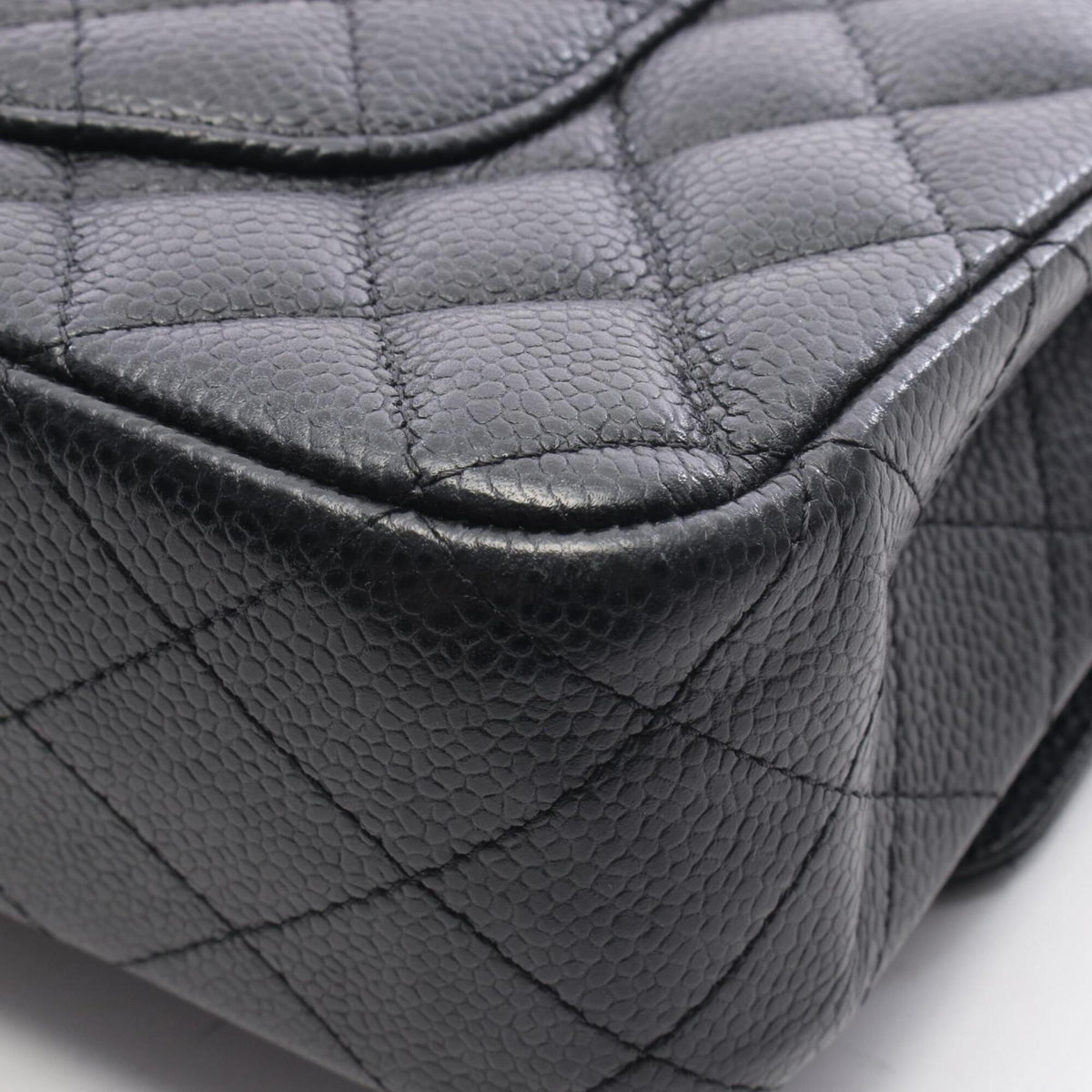 Chanel Black Grained Calfskin Handbag Shoulder Bag (Pre-Owned)