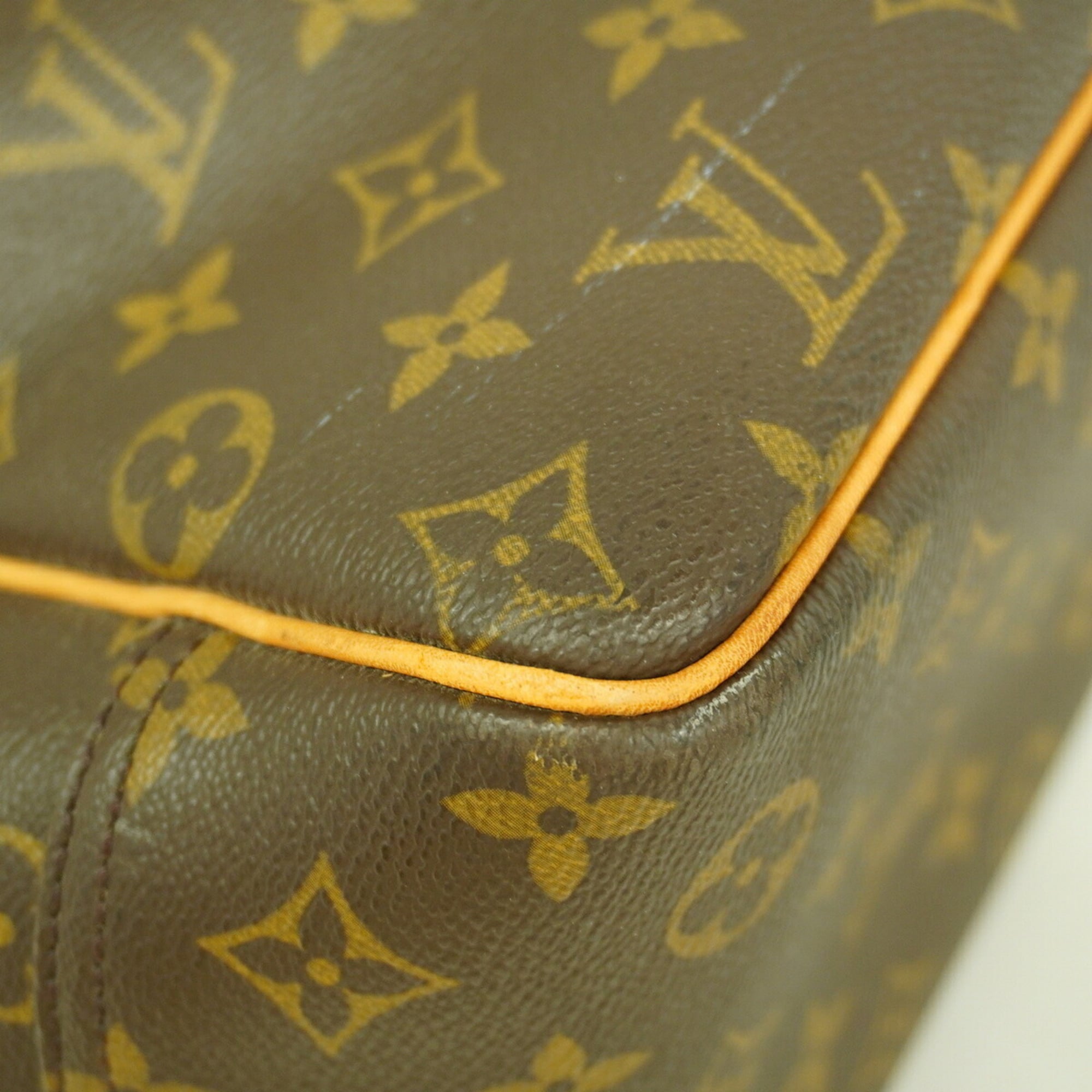 Louis Vuitton Brown Handbag (Pre-Owned)
