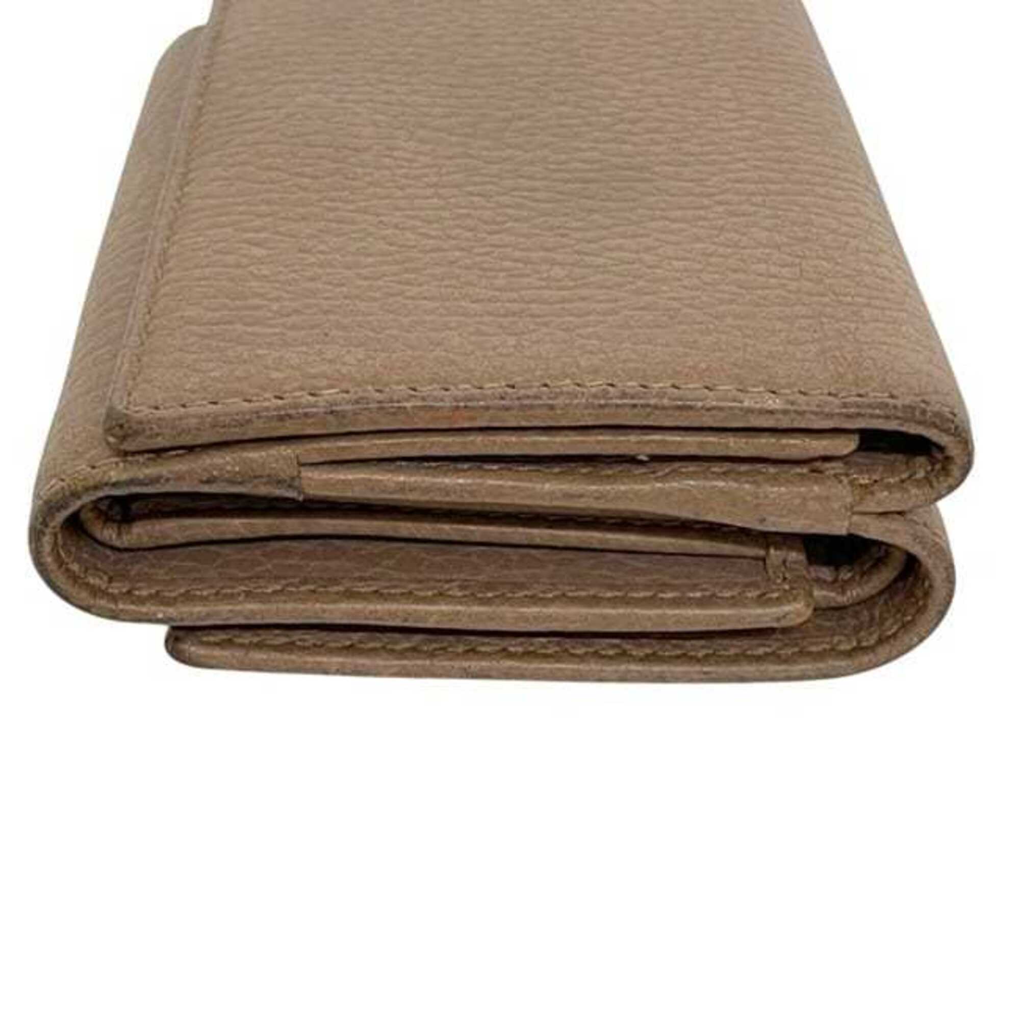 Gucci Beige Leather Wallet (Tri-Fold) (Pre-Owned)