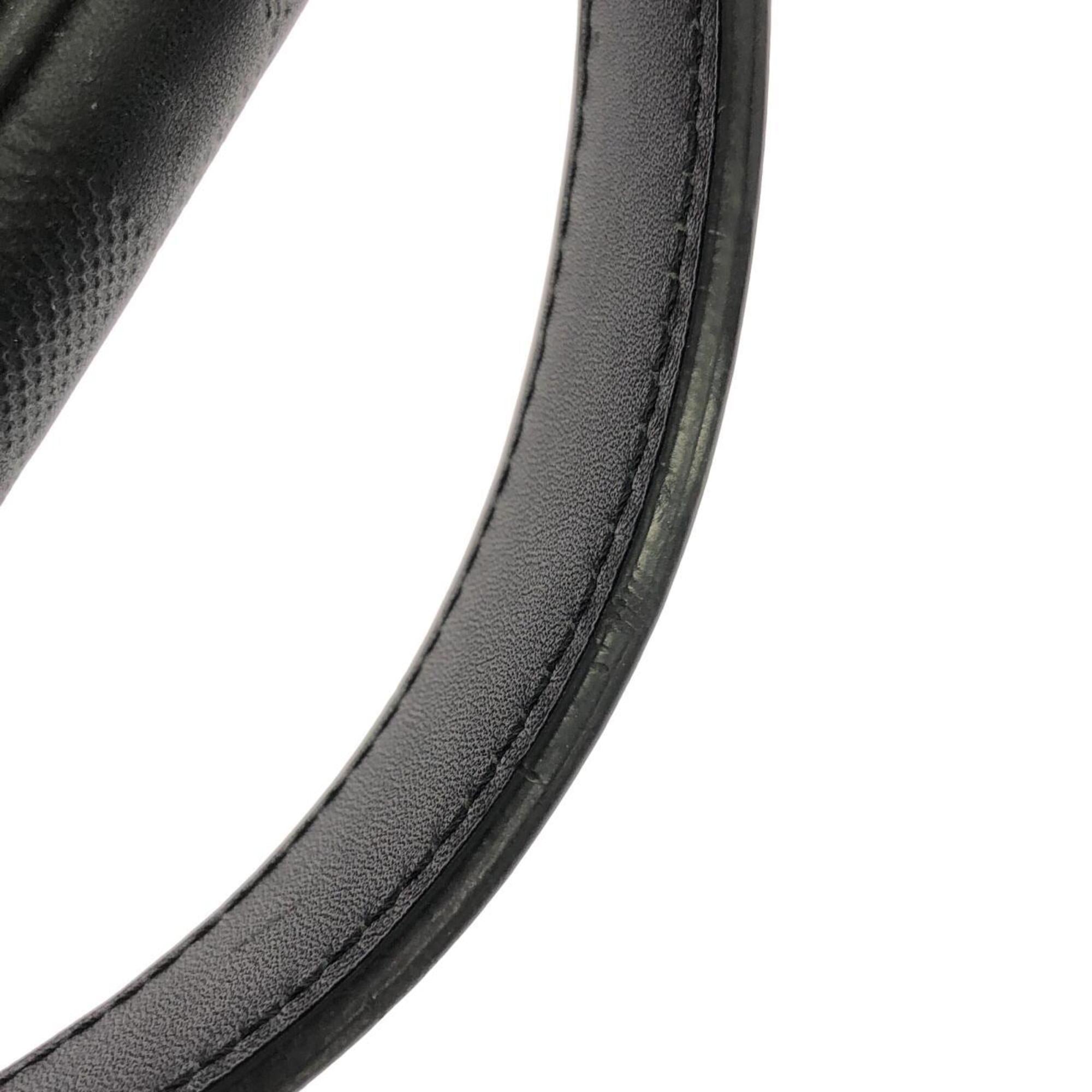 Louis Vuitton Black Leather Shoulder Bag (Pre-Owned)