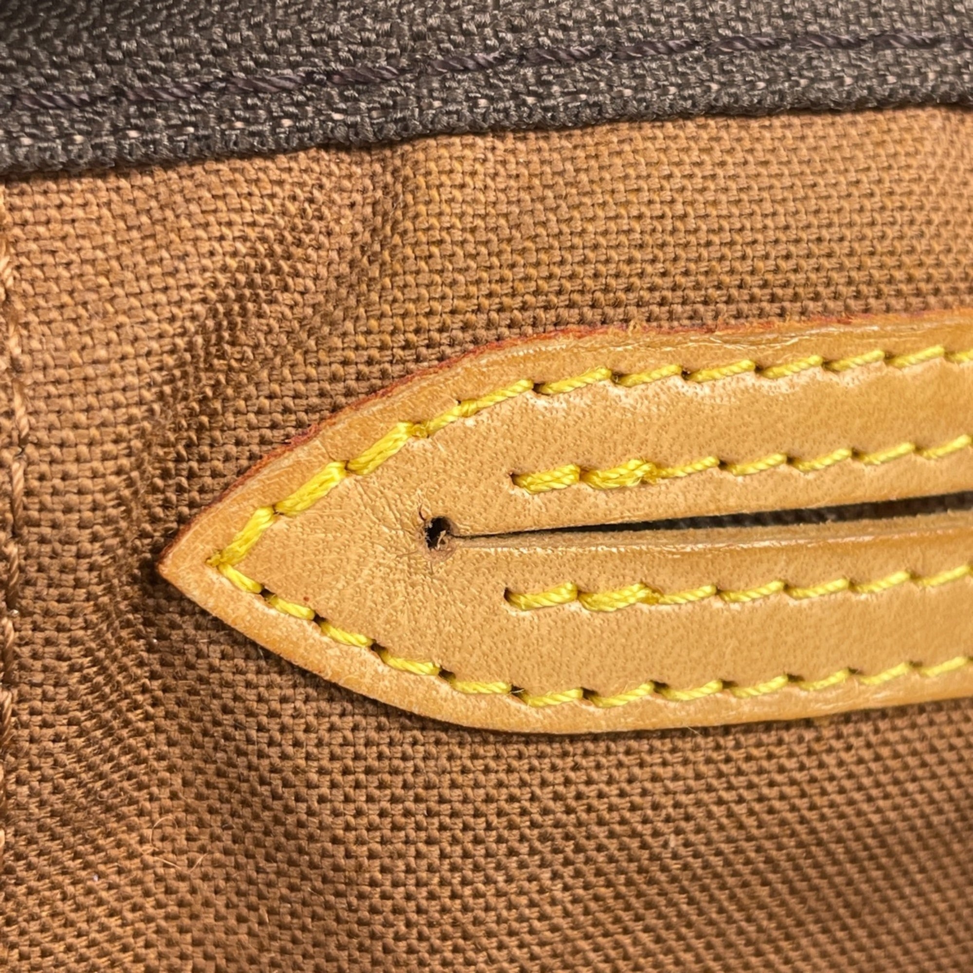 Louis Vuitton Brown Monogram Handbag (Pre-Owned)
