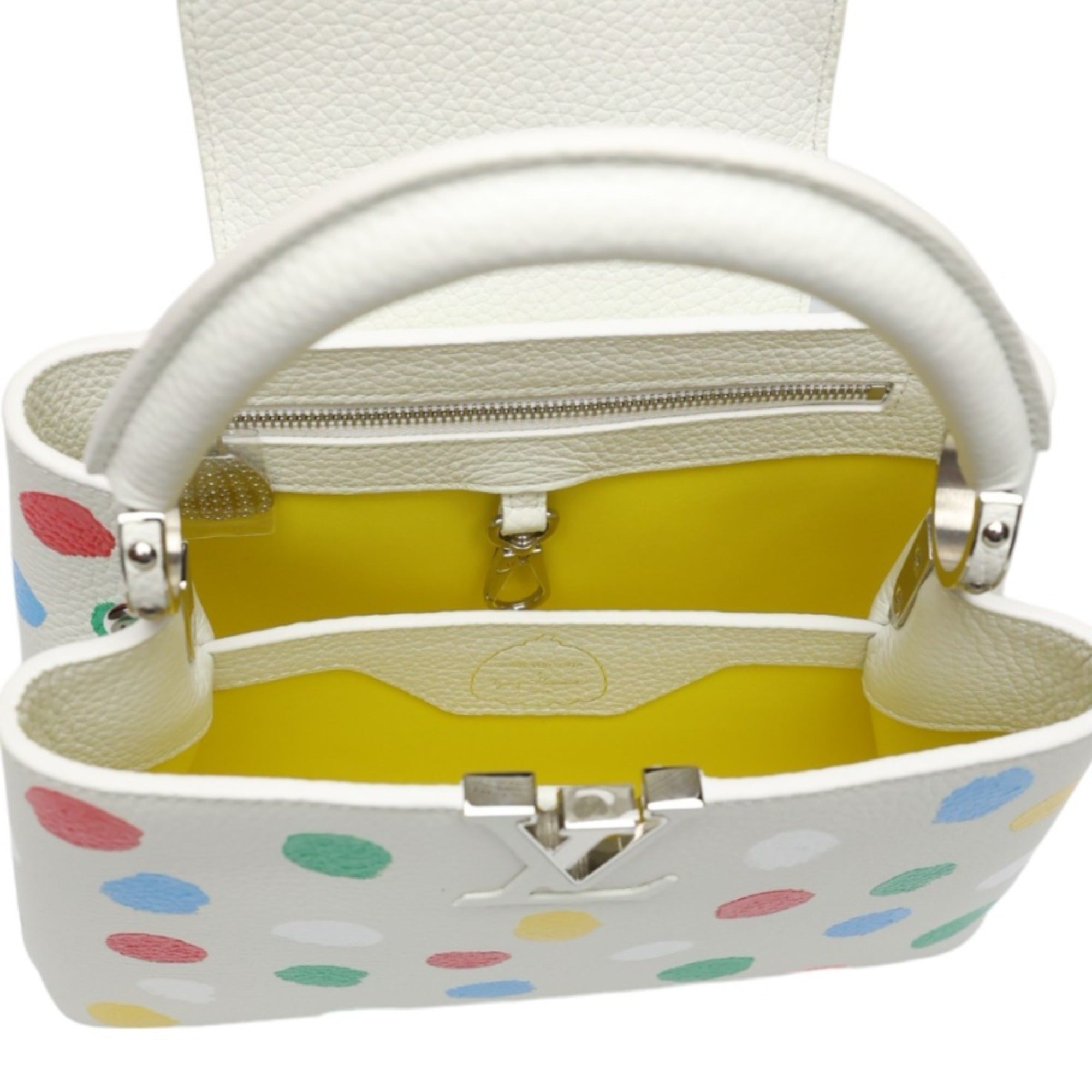 Louis Vuitton White Handbag Shoulder Bag (Pre-Owned)