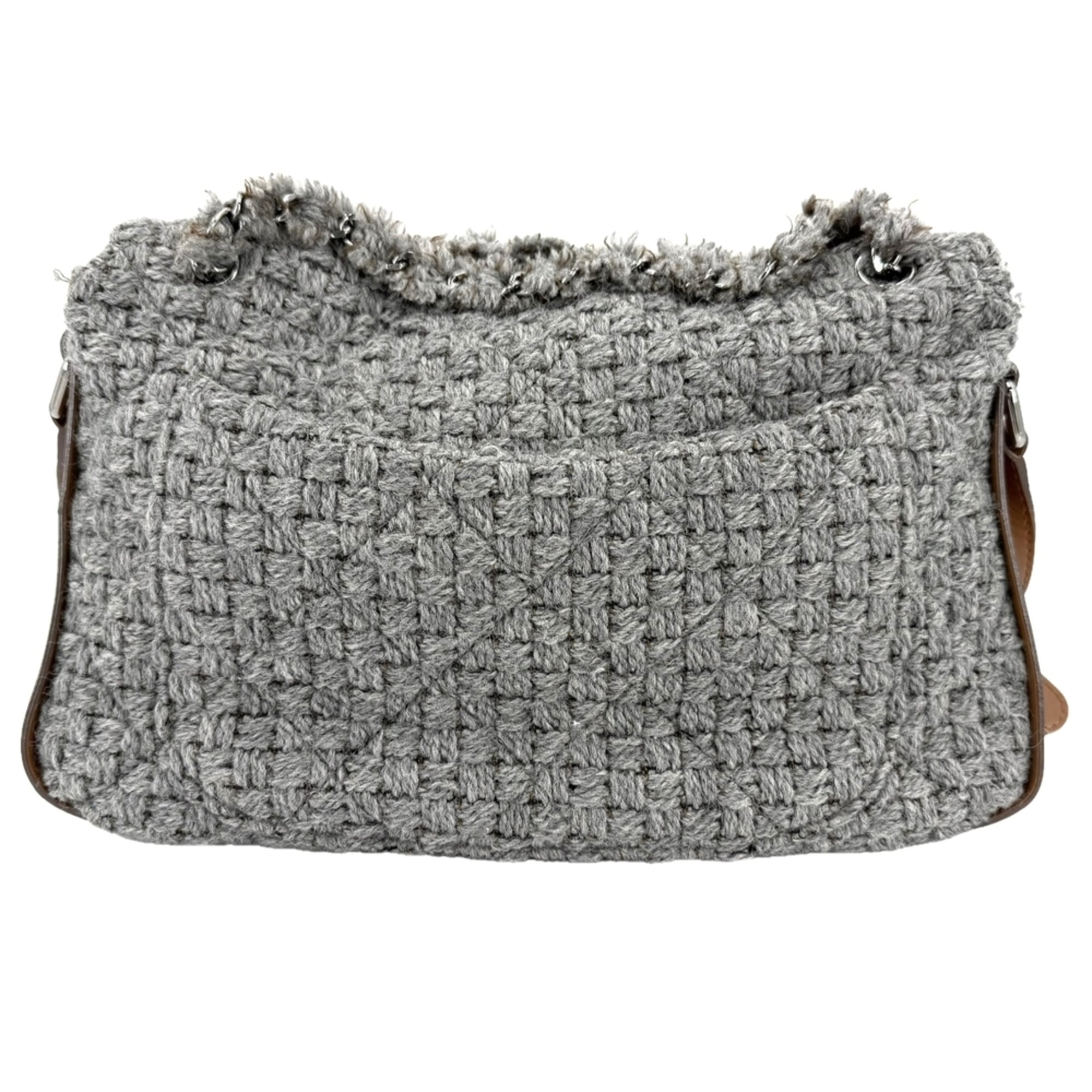 Chanel Gray White Wool Leather Handbag Shoulder Bag (Pre-Owned)