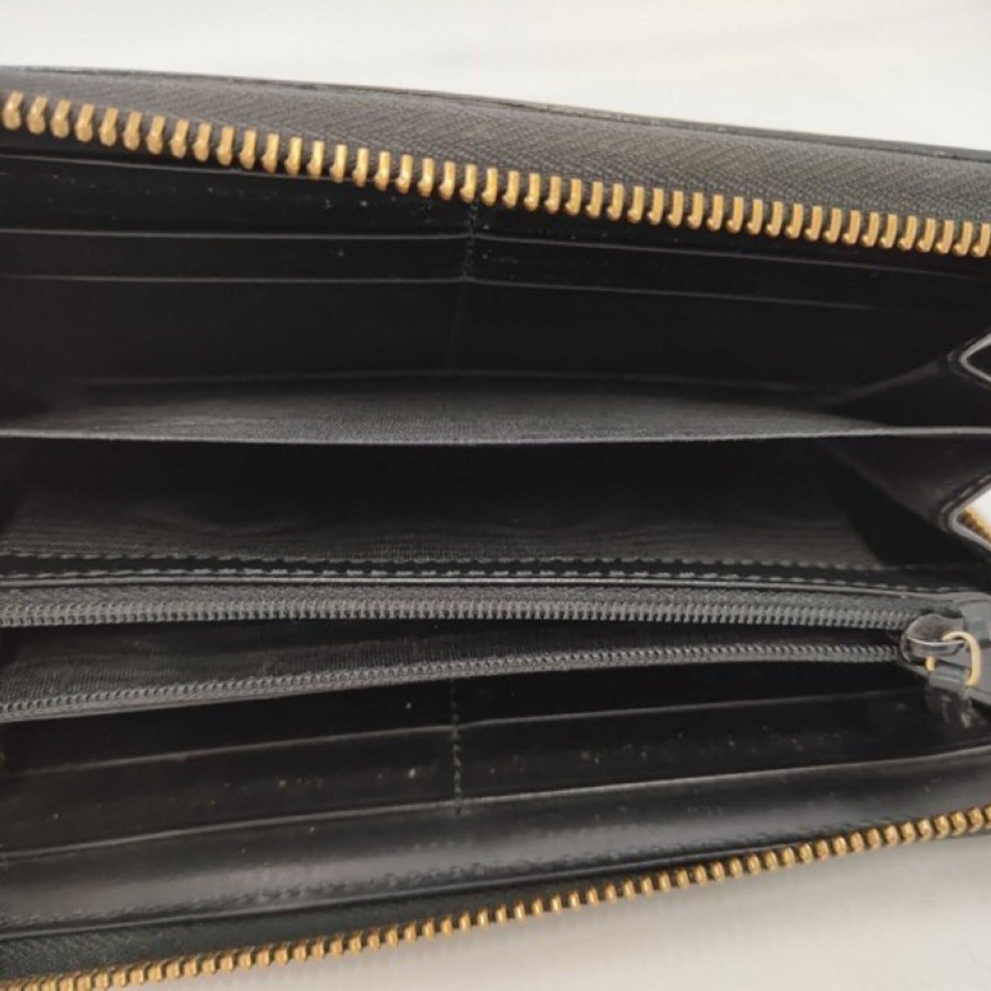 Gucci Black Leather Long Wallet (Bi-Fold) (Pre-Owned)
