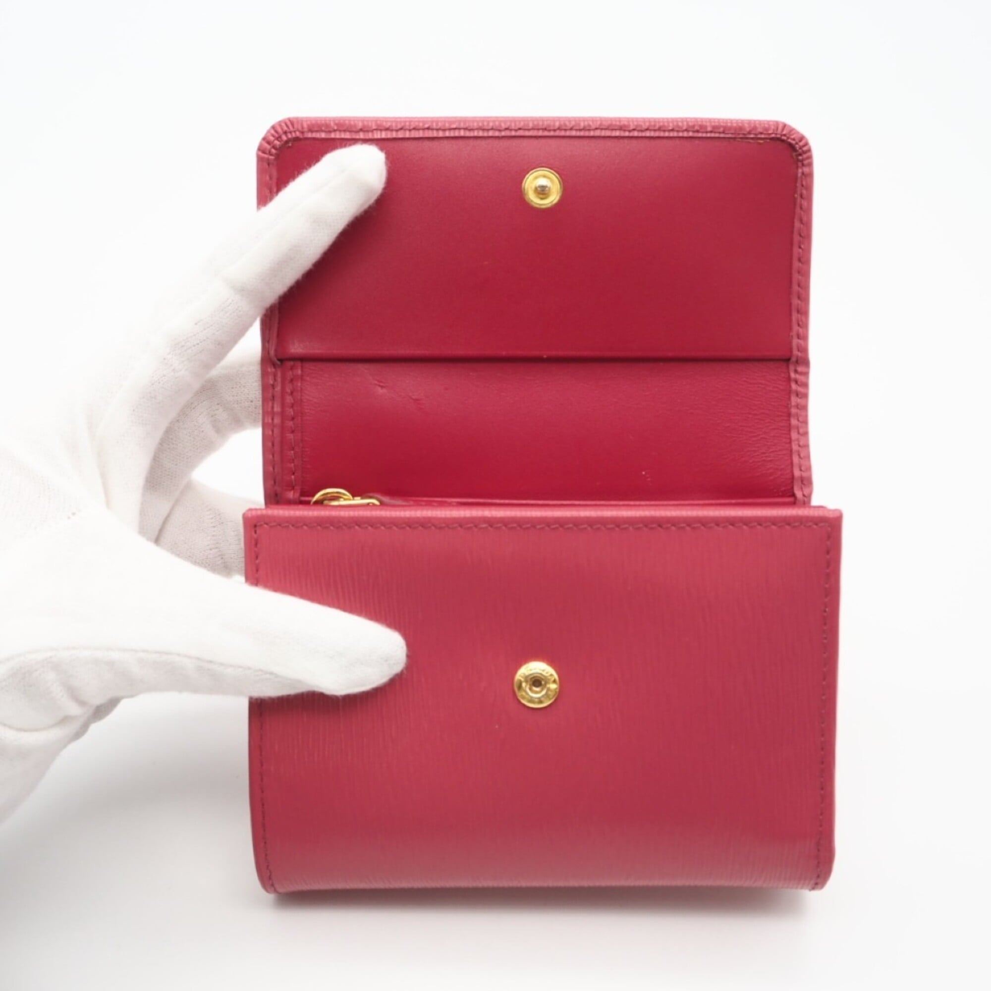 Prada Pink Leather Wallet (Tri-Fold) (Pre-Owned)