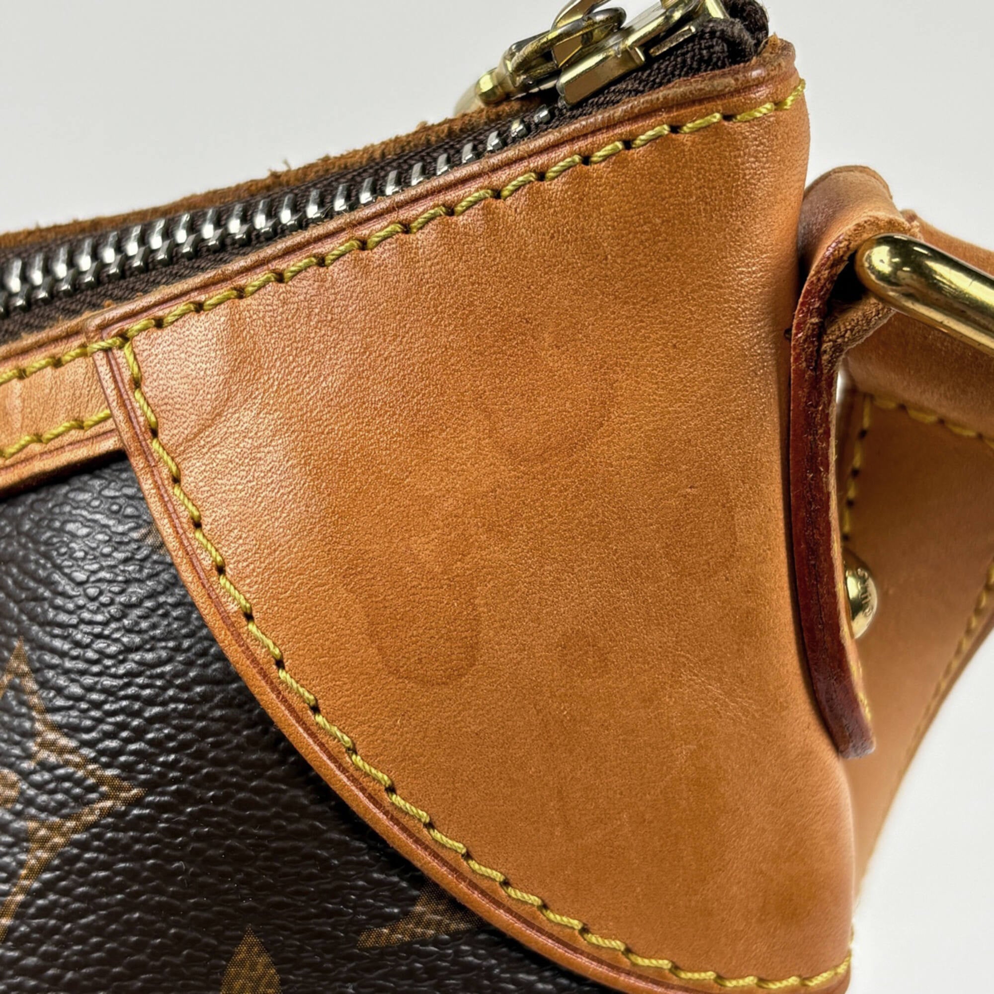 Louis Vuitton Brown Monogram Shoulder Bag (Pre-Owned)