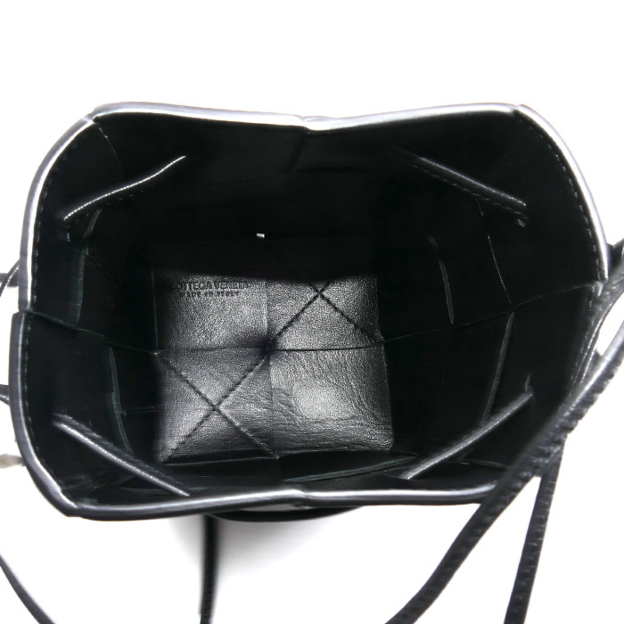 Bottega Veneta Black Leather Shoulder Bag (Pre-Owned)