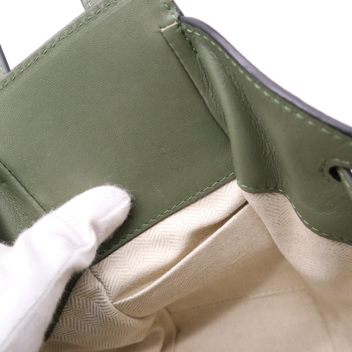 Loewe Hammock Green Leather Handbag (Pre-Owned)