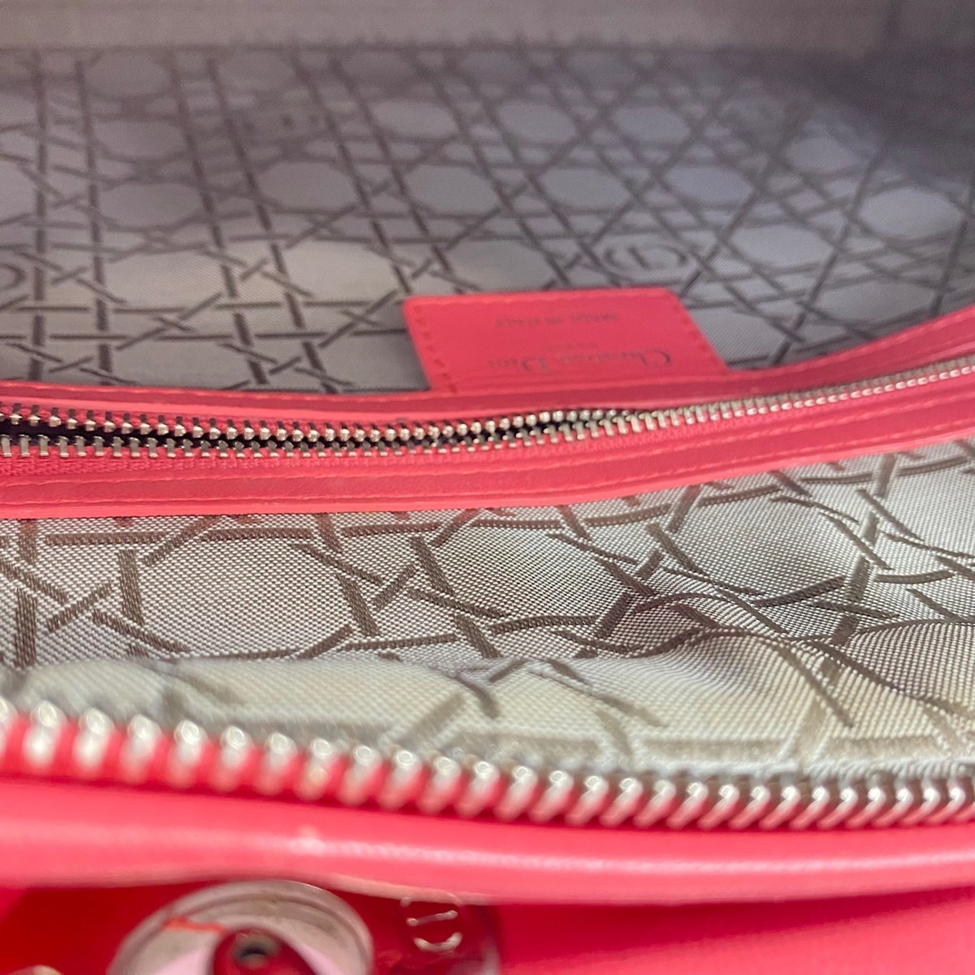 Christian Dior Pink Leather Handbag (Pre-Owned)