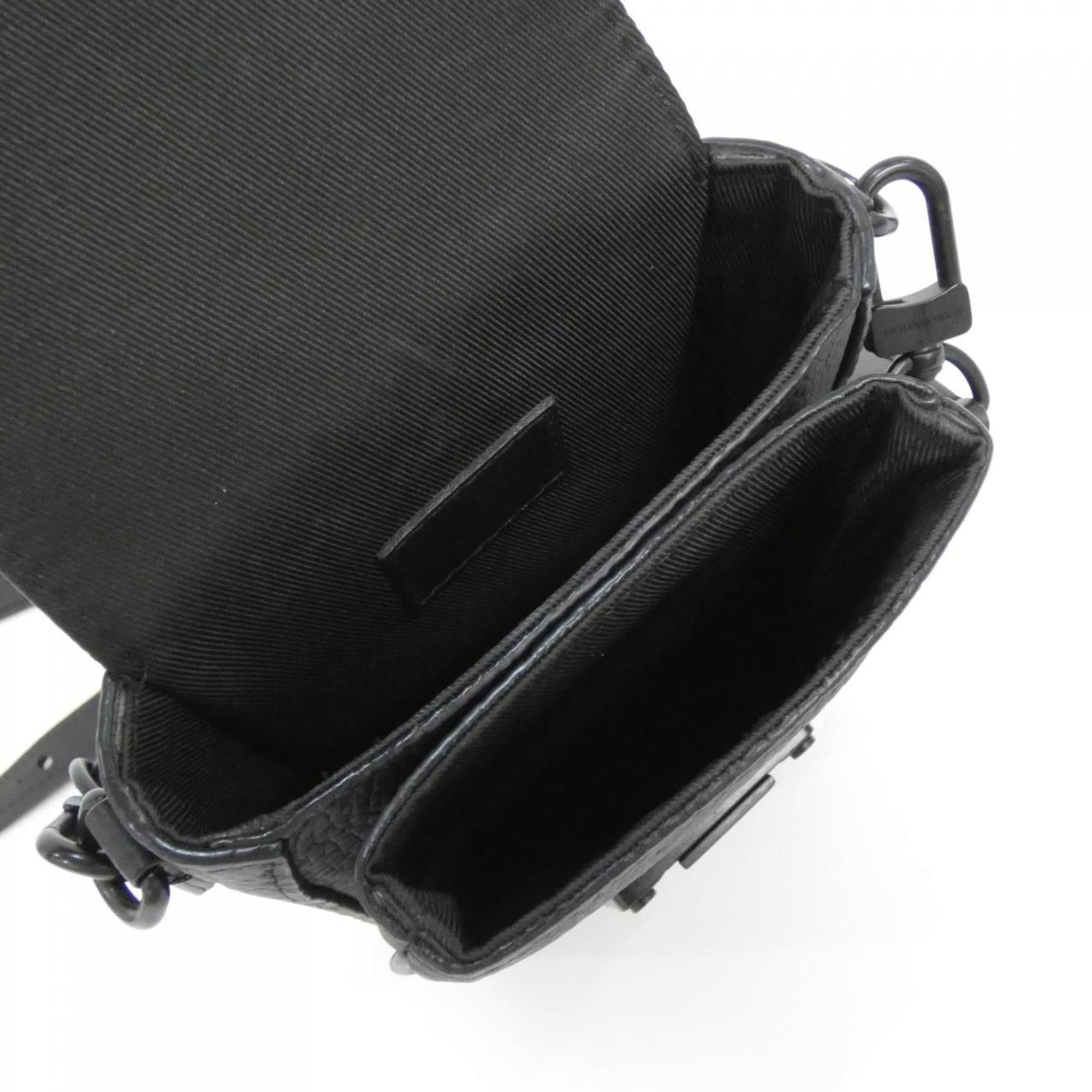 Louis Vuitton Black Monogram Monogram Shoulder Bag (Pre-Owned)