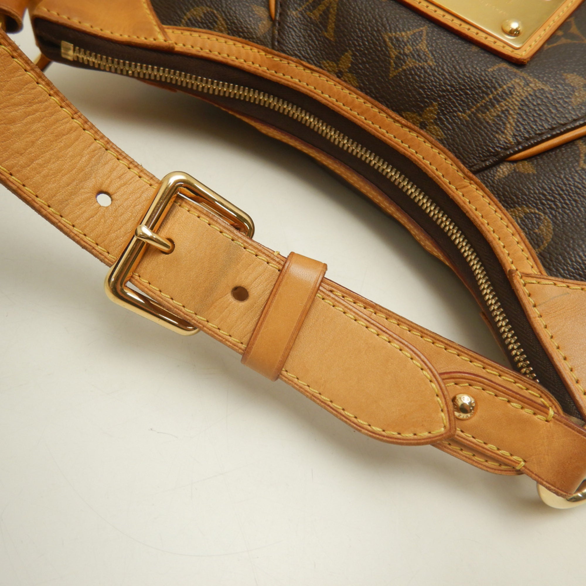 Louis Vuitton Brown Monogram Monogram Canvas Shoulder Bag (Pre-Owned)