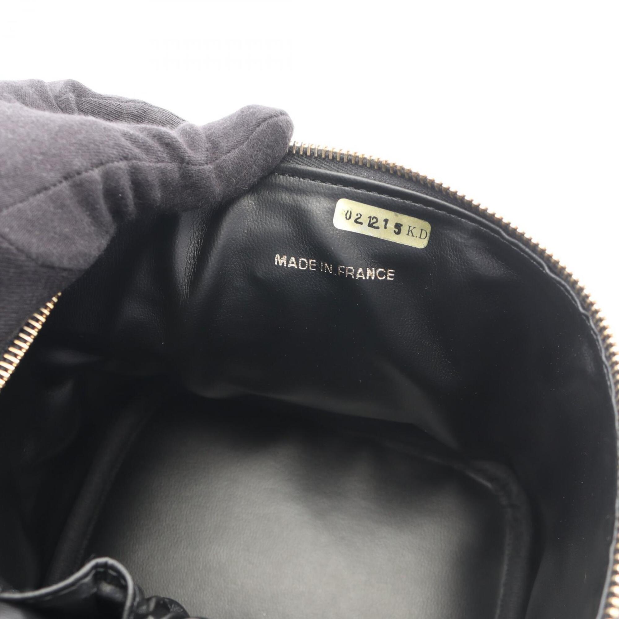 Chanel Black Grained Calfskin Handbag (Pre-Owned)