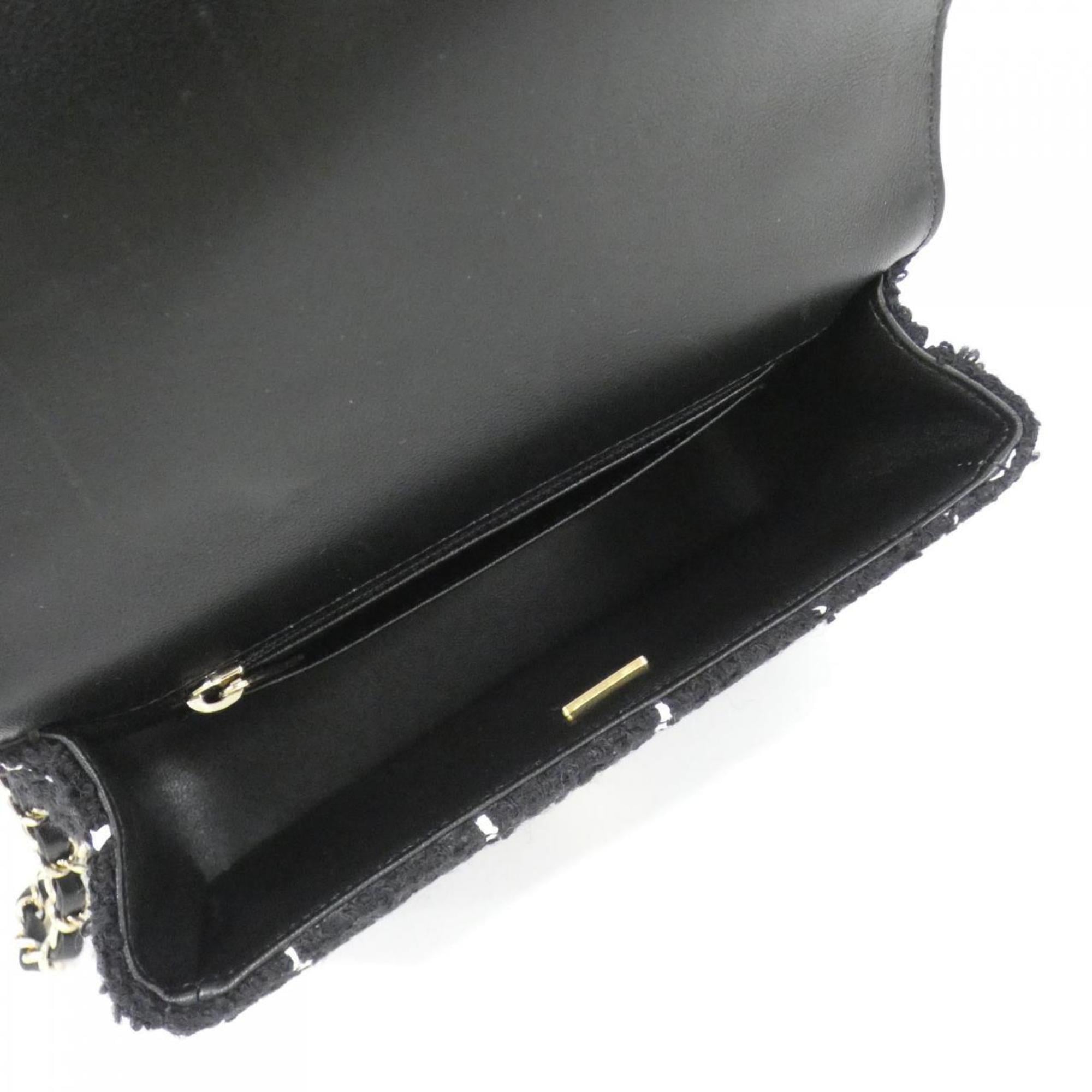 Chanel Black Wool Shoulder Bag (Pre-Owned)