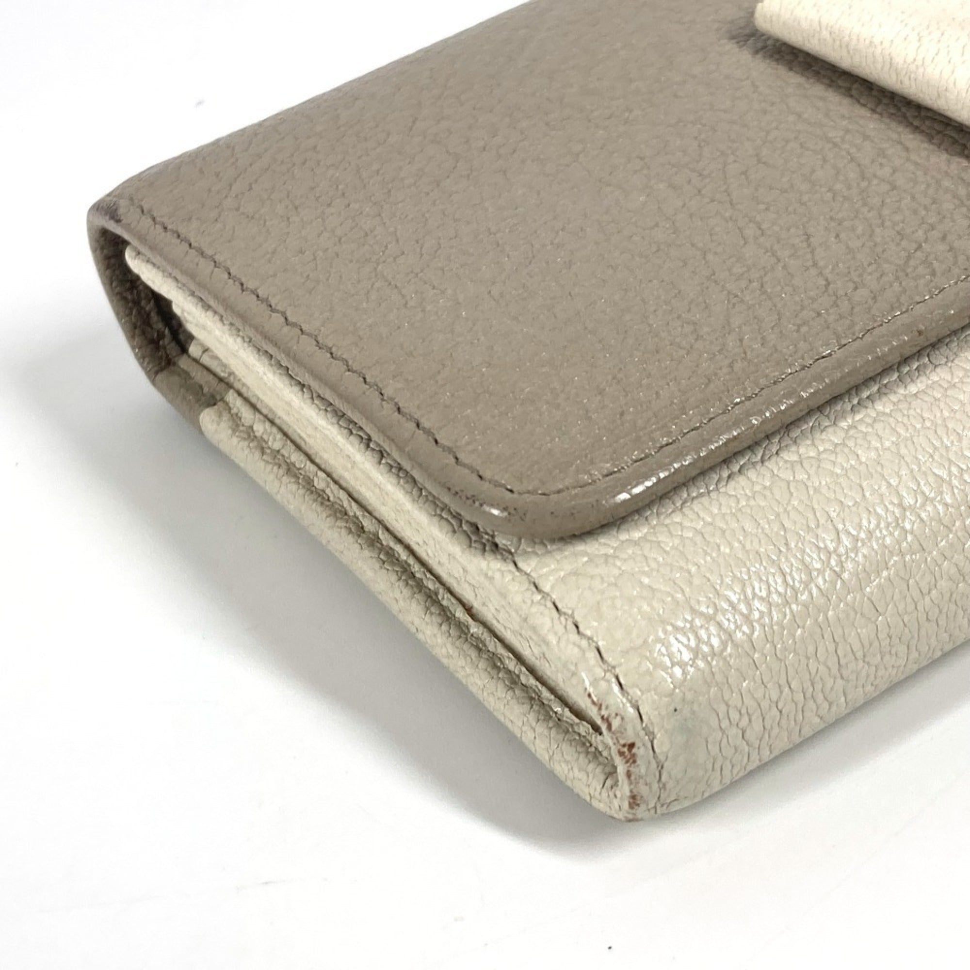 Miu Miu Gray White Leather Long Wallet (Bi-Fold) (Pre-Owned)