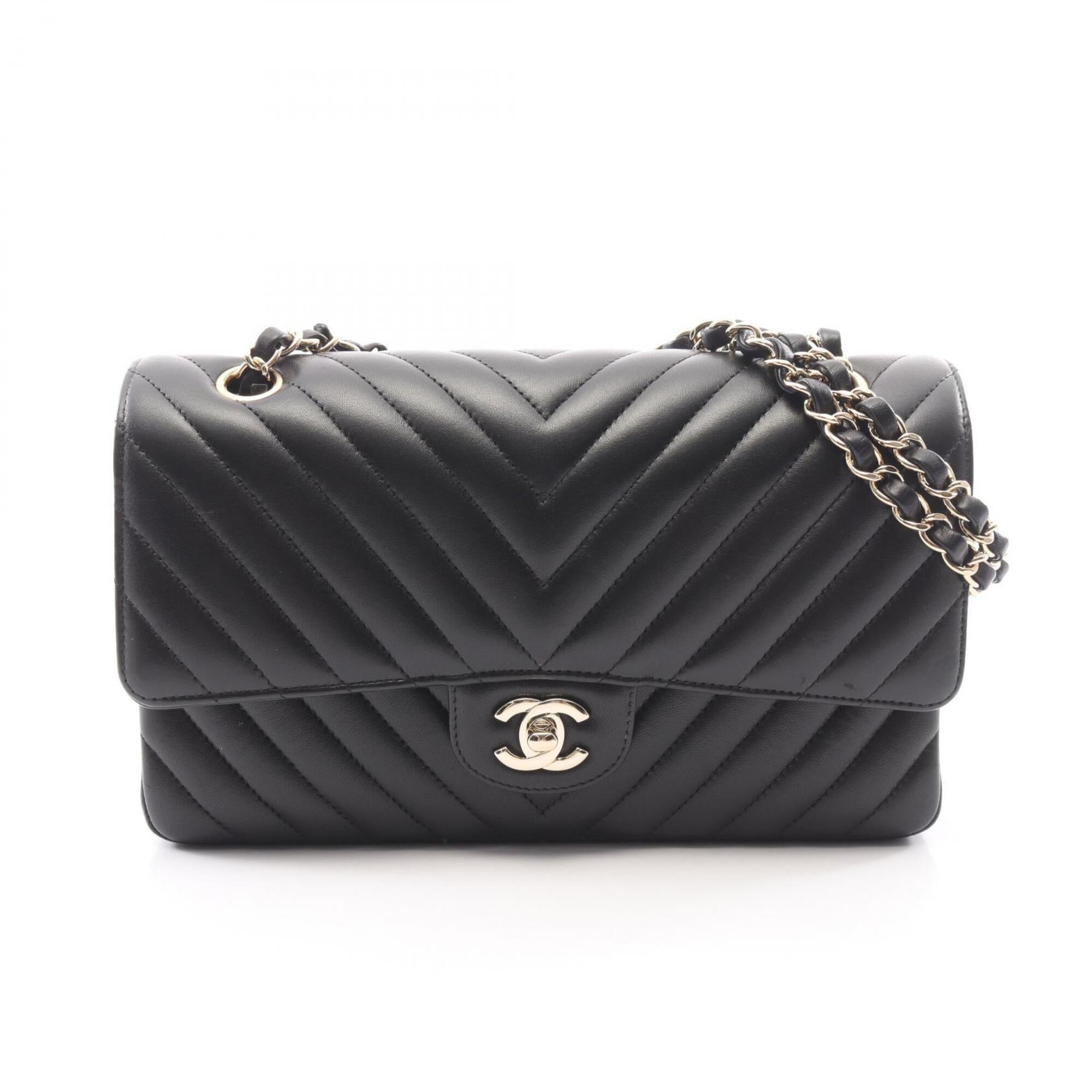 Chanel Black Leather Handbag Shoulder Bag (Pre-Owned)