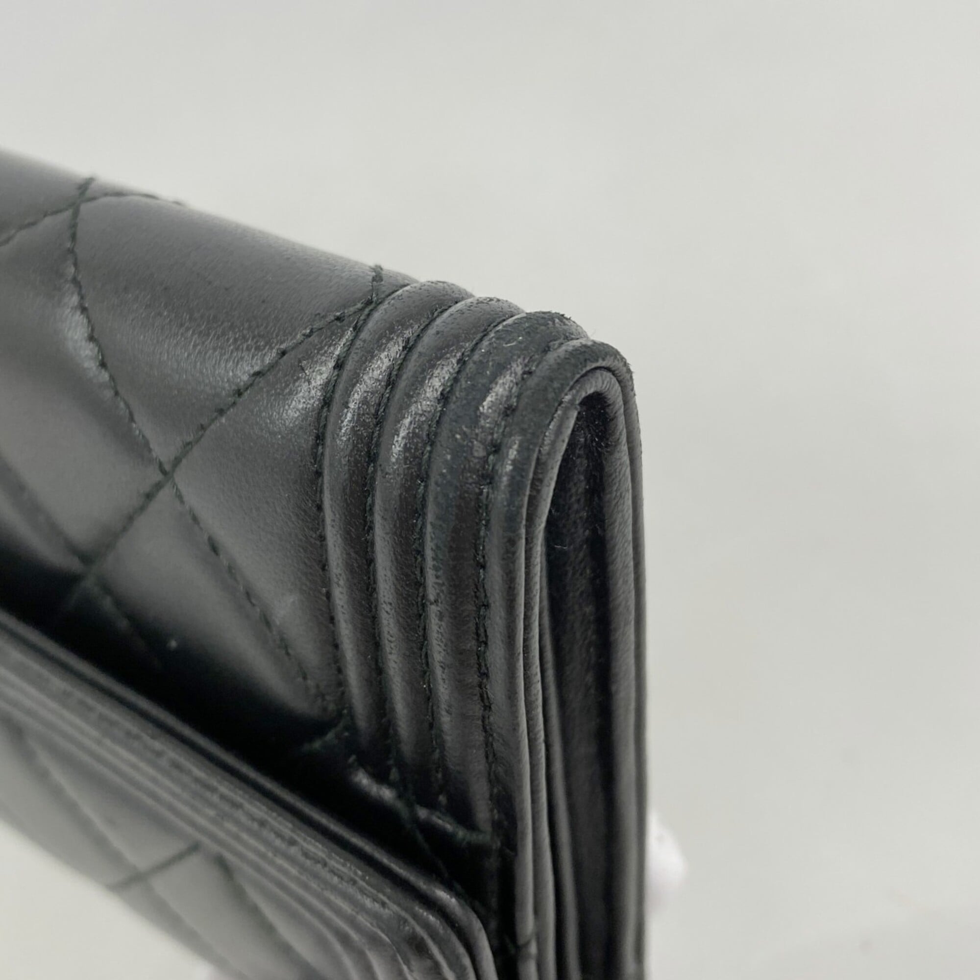 Chanel Black Leather Long Wallet (Bi-Fold) (Pre-Owned)