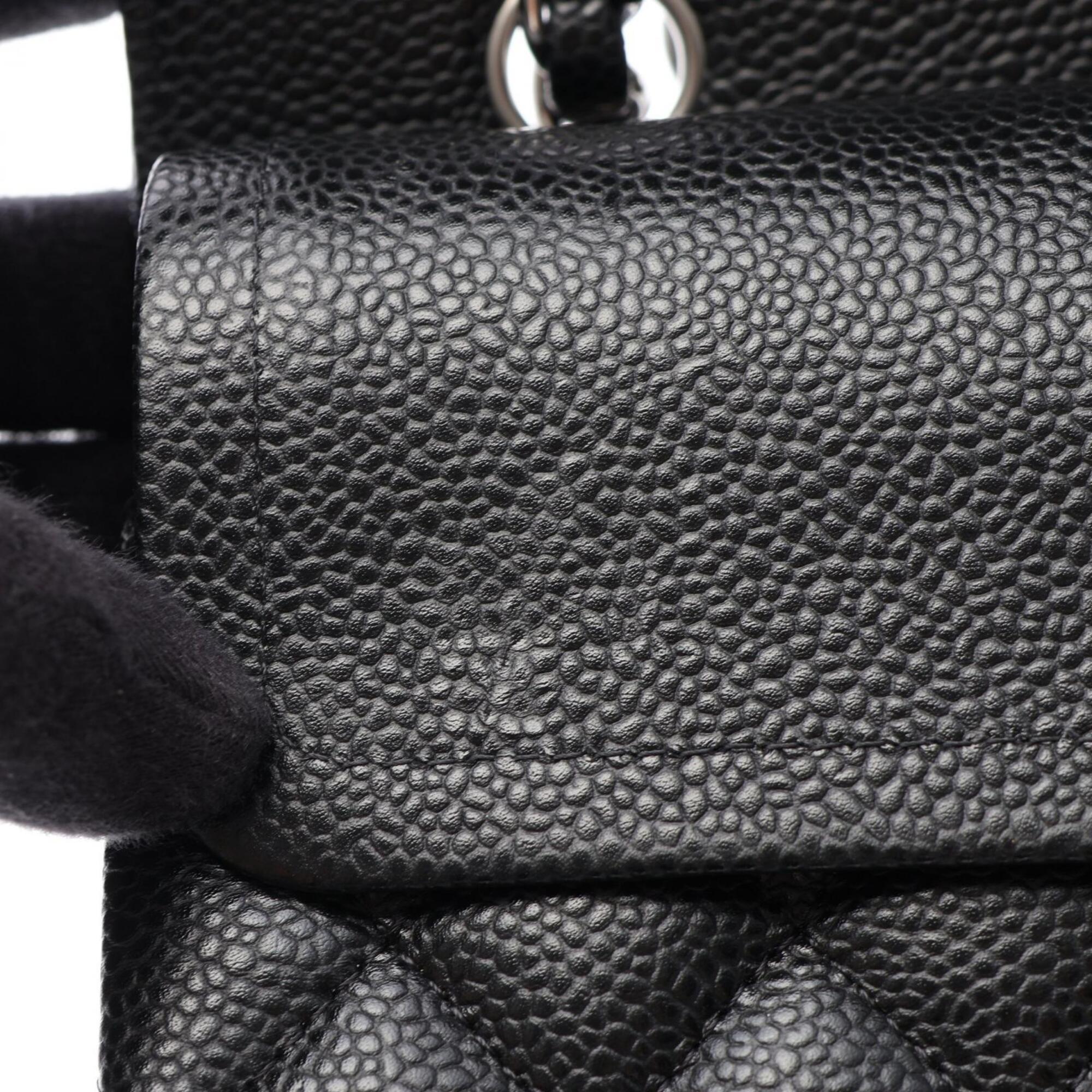 Chanel Black Grained Calfskin Handbag Shoulder Bag (Pre-Owned)