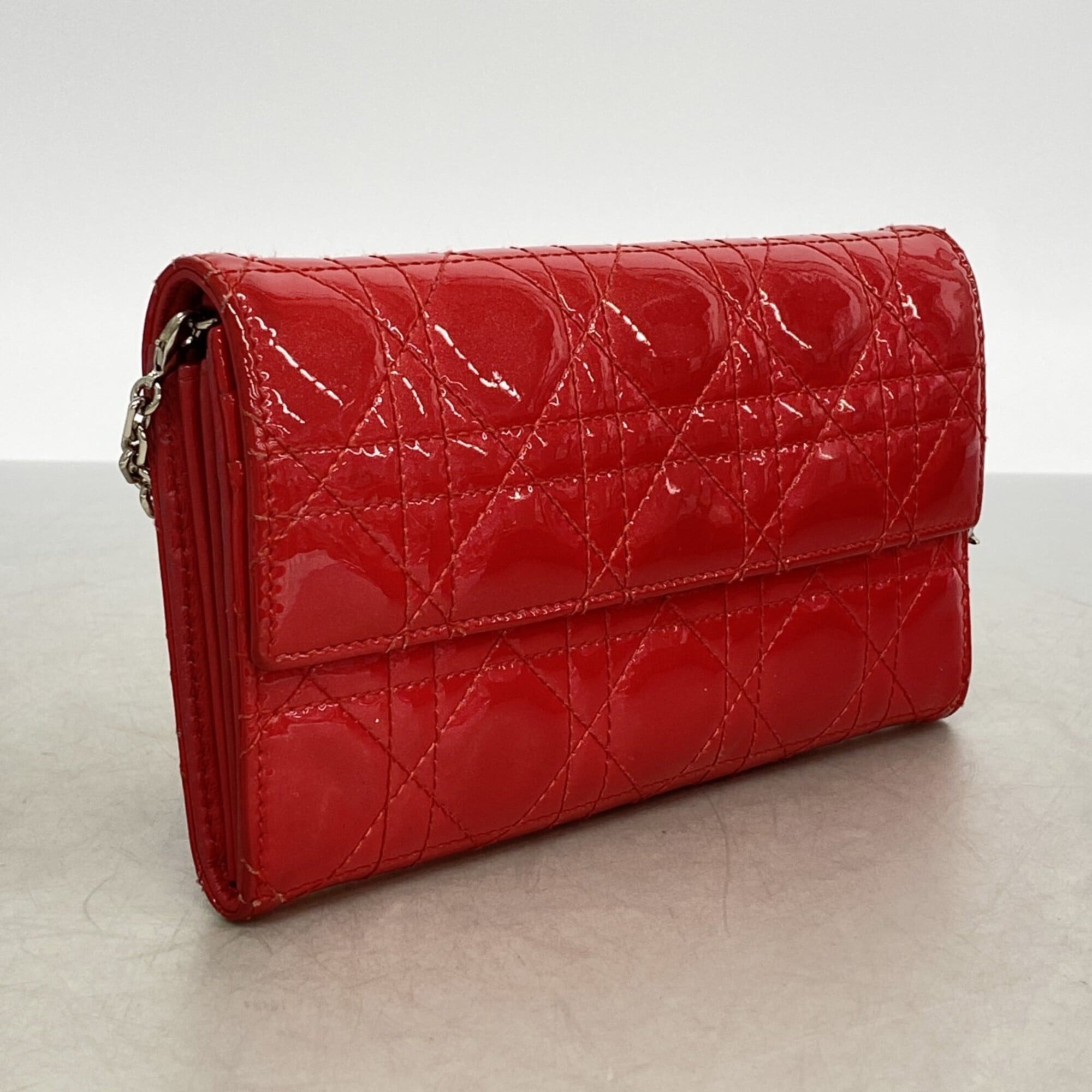 Christian Dior Red Color Long Wallet (Bi-Fold) (Pre-Owned)