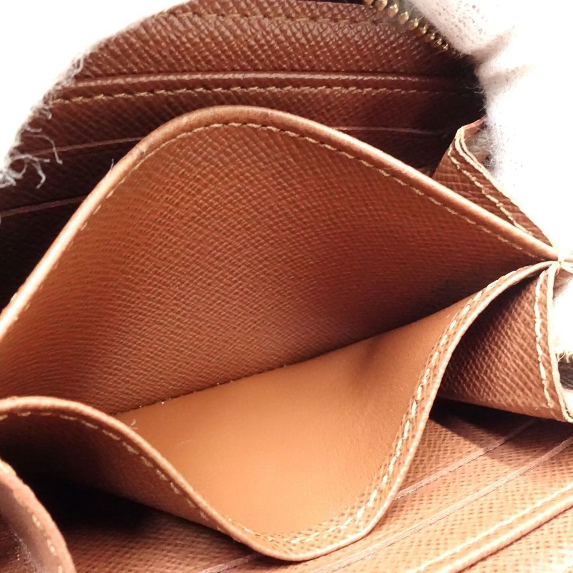 Louis Vuitton Brown Monogram Coin Purse/Coin Case (Pre-Owned)