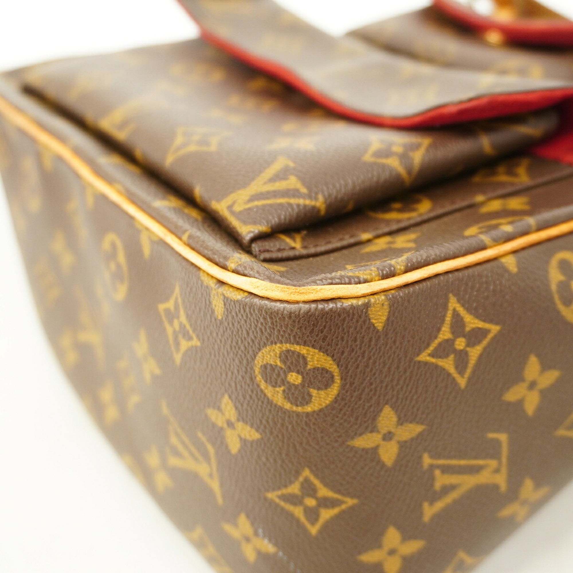 Louis Vuitton Brown Handbag (Pre-Owned)