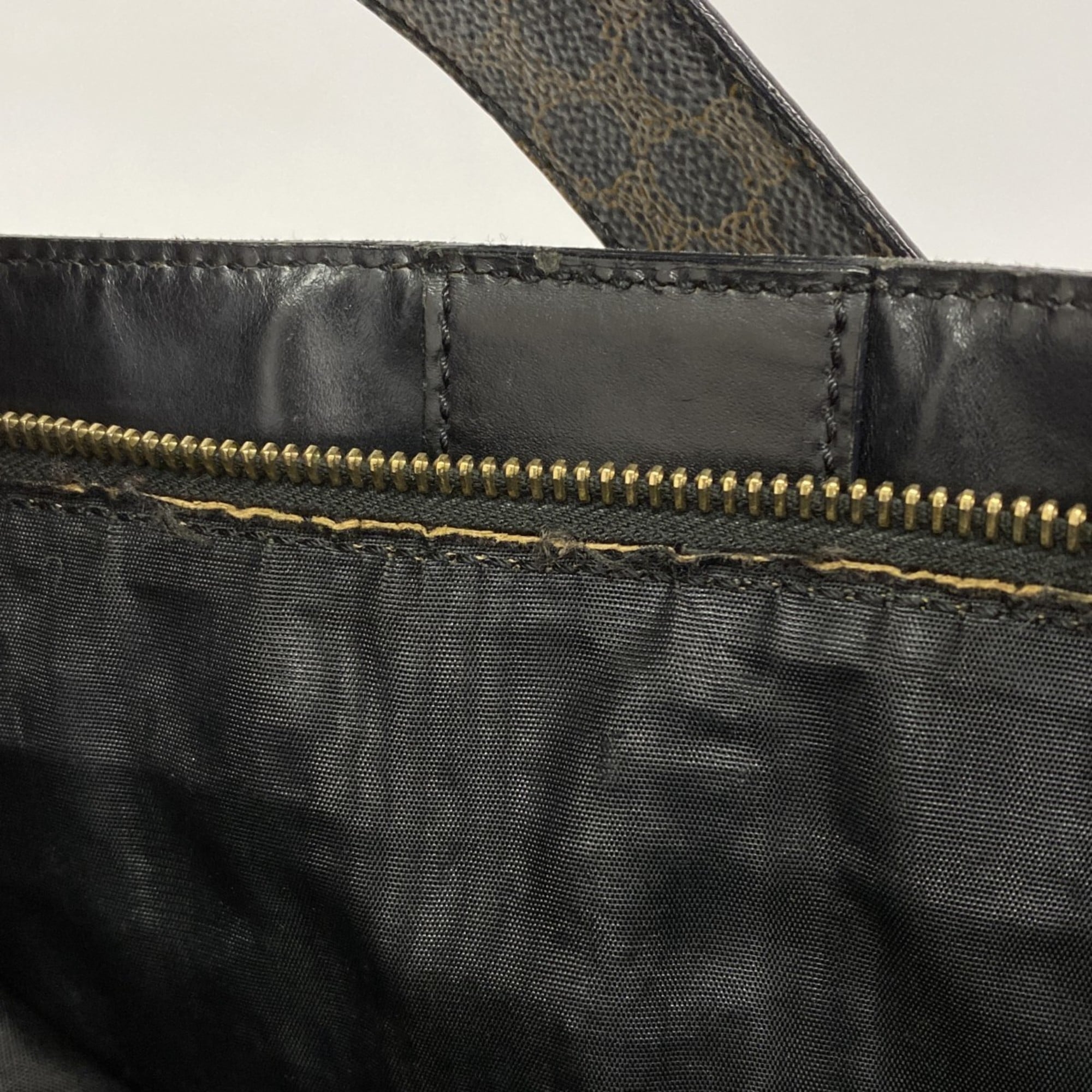 Celine Black Pvc Shoulder Bag (Pre-Owned)