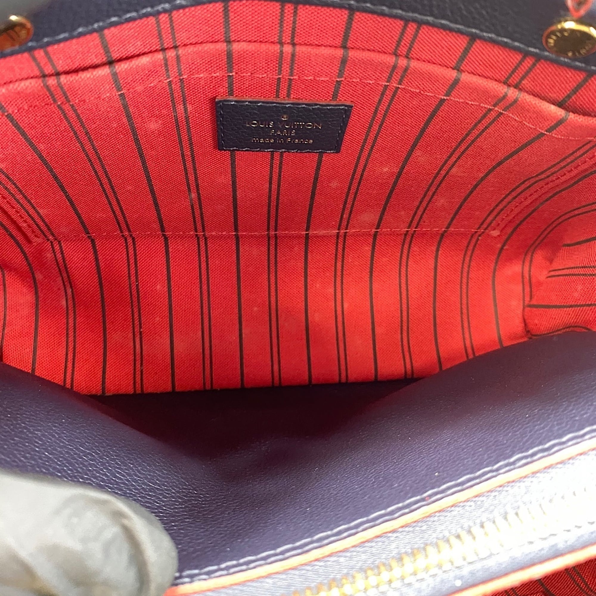 Louis Vuitton Navy Handbag (Pre-Owned)